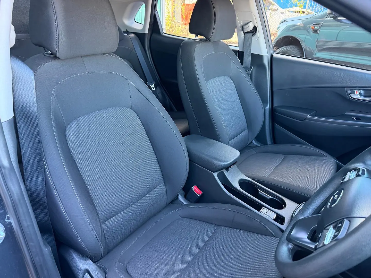 2022 Hyundai Kona Gallery Image 10