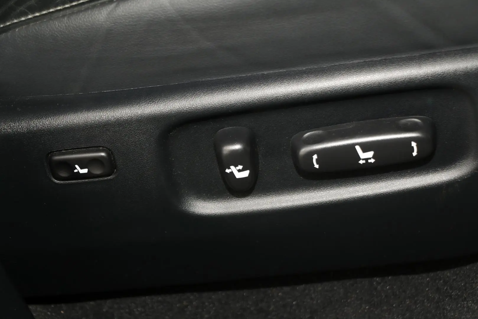 2018 Toyota Landcruiser Gallery Image 17