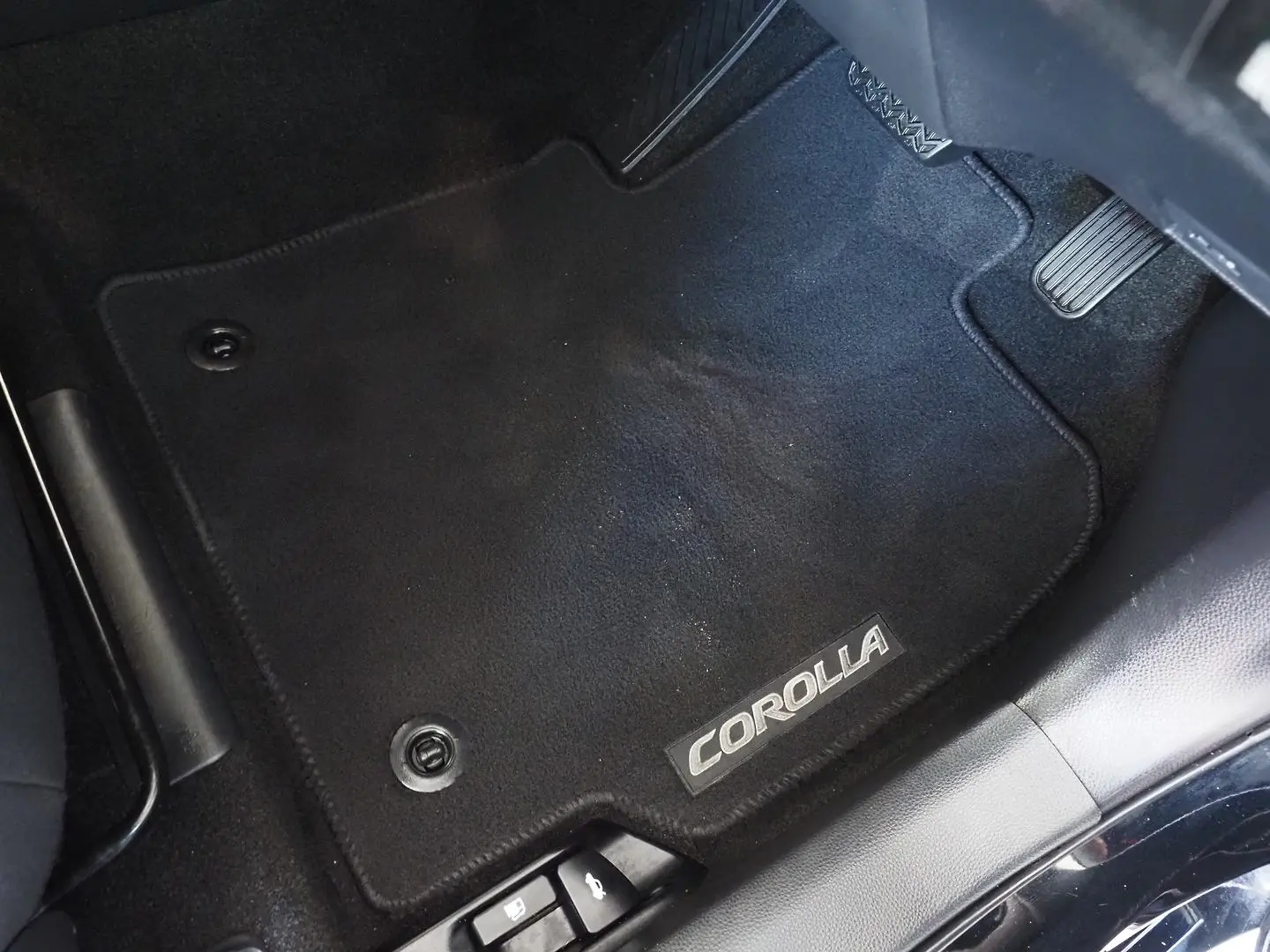2023 Toyota Corolla Gallery Image 15