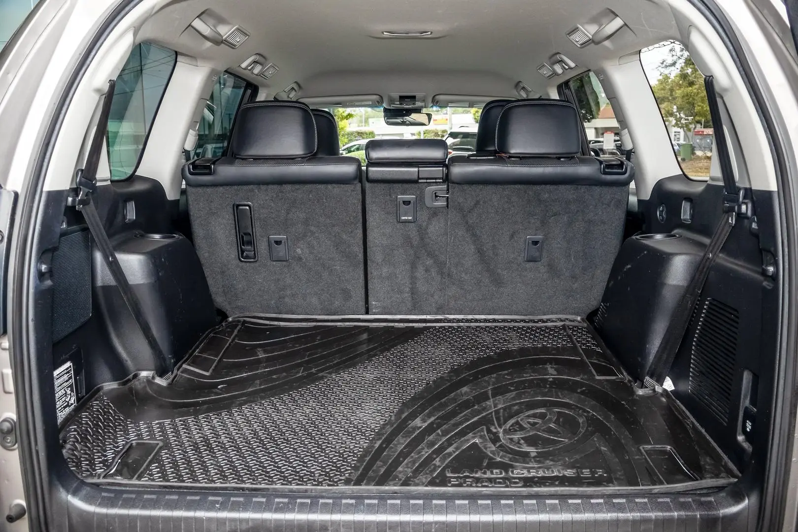 2021 Toyota Landcruiser Prado Gallery Image 23