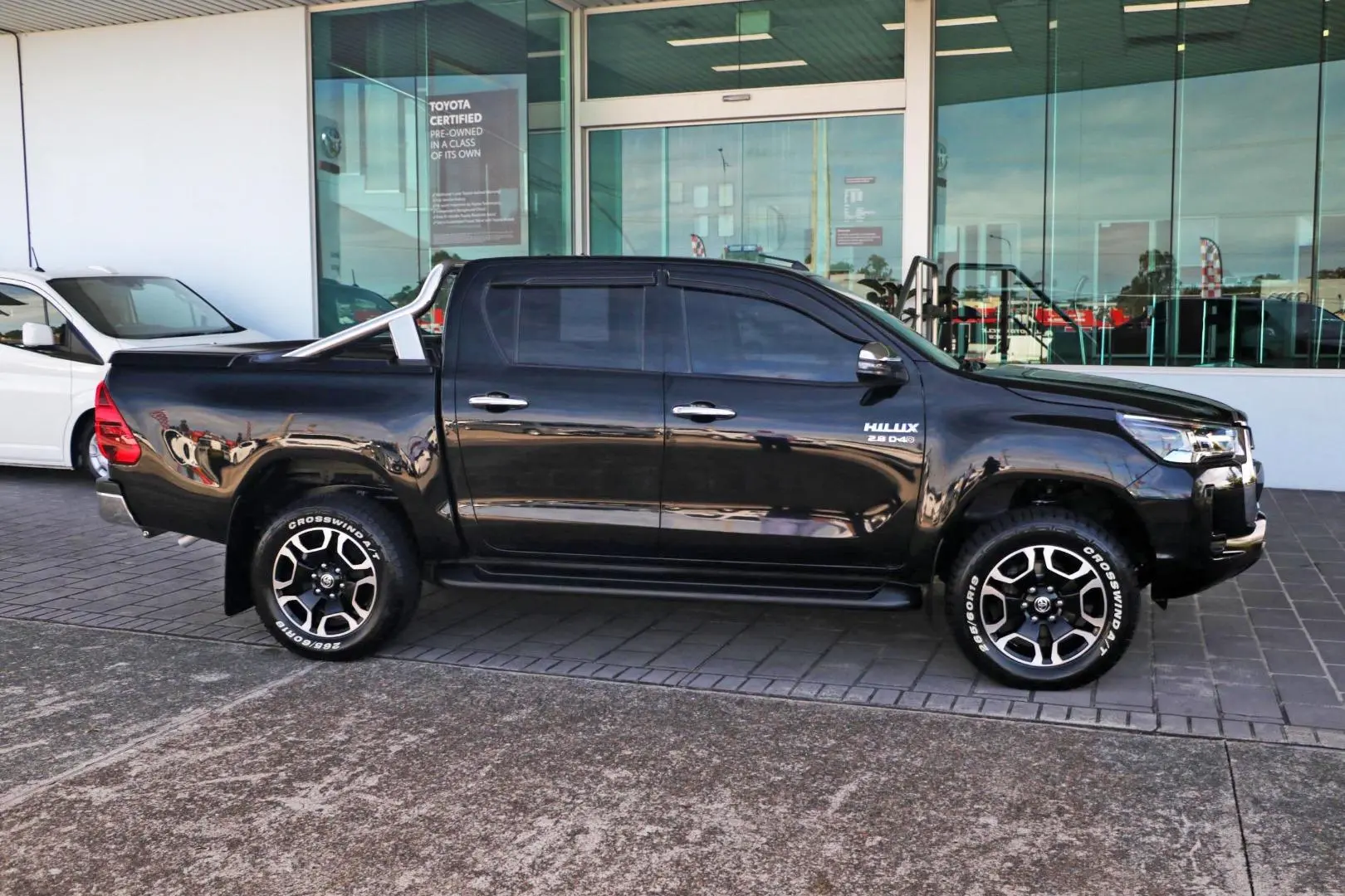 2021 Toyota Hilux Gallery Image 7