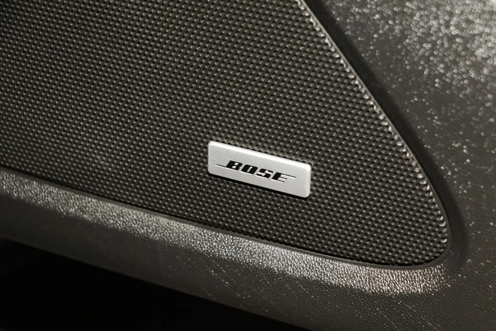 2018 Holden Equinox Gallery Image 13