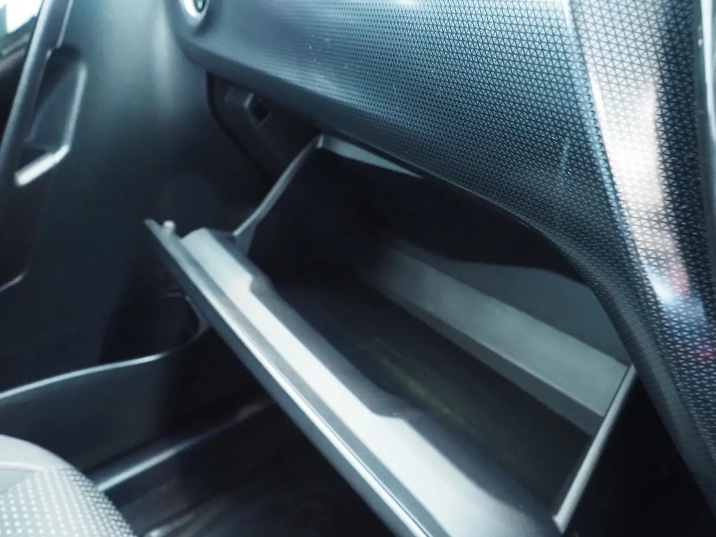 2018 Toyota Corolla Gallery Image 27