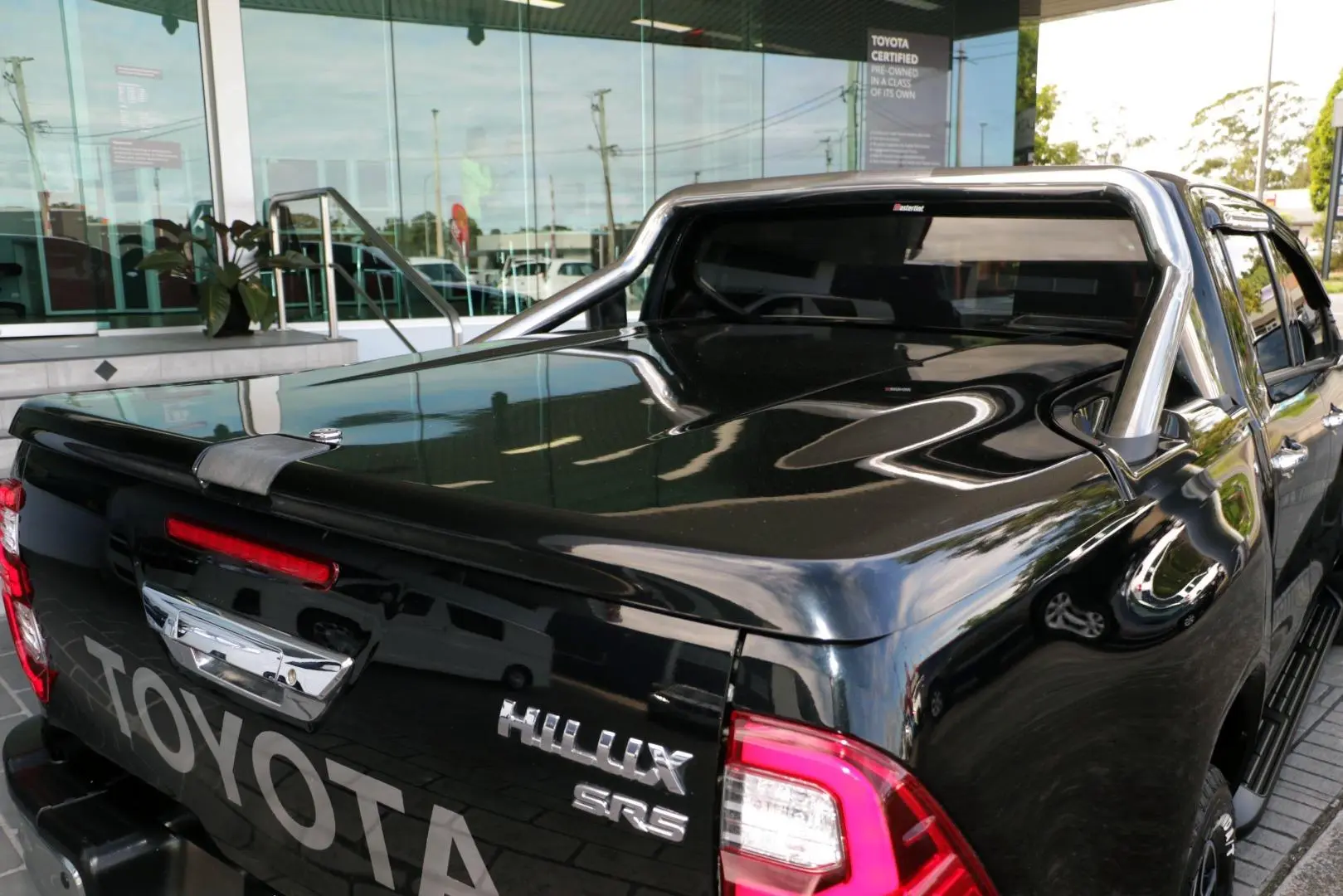 2021 Toyota Hilux Gallery Image 22
