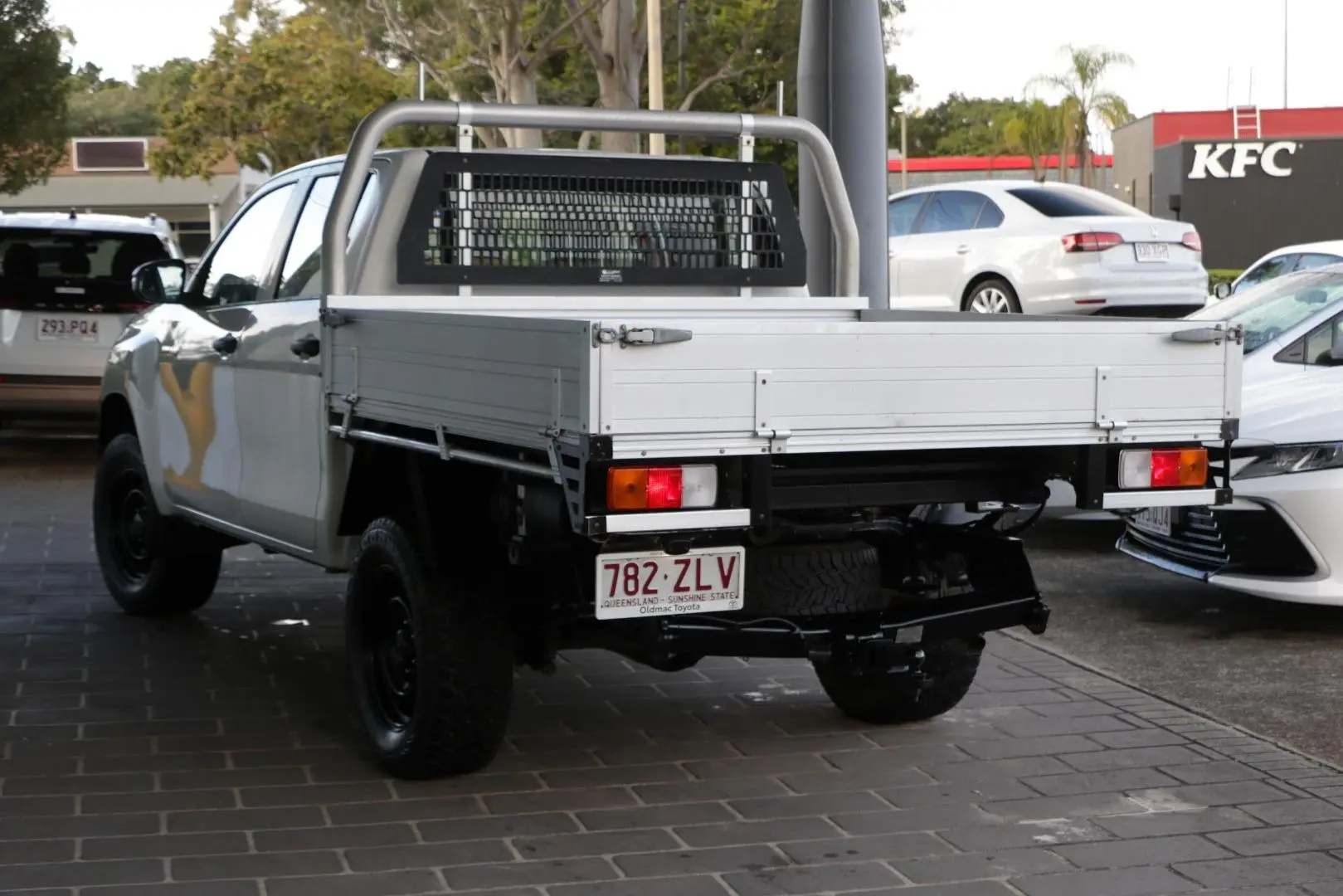 2019 Toyota Hilux Gallery Image 2