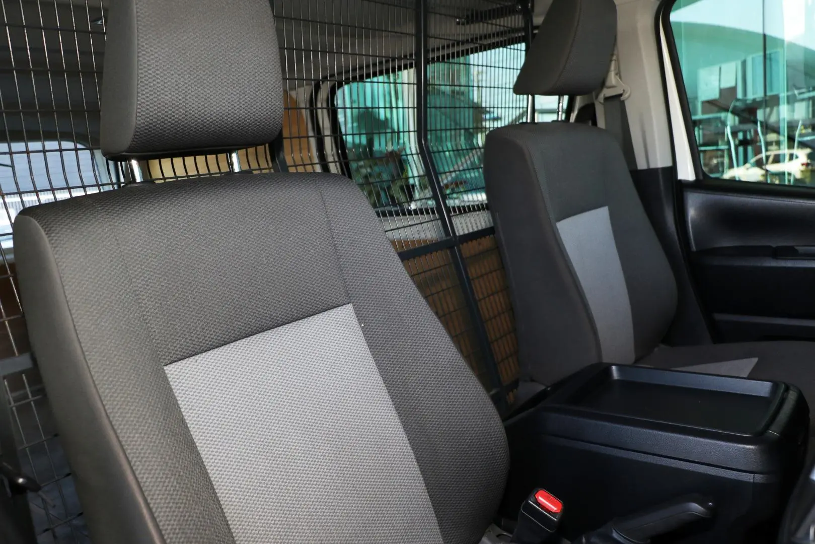 2022 Toyota Hiace Gallery Image 9