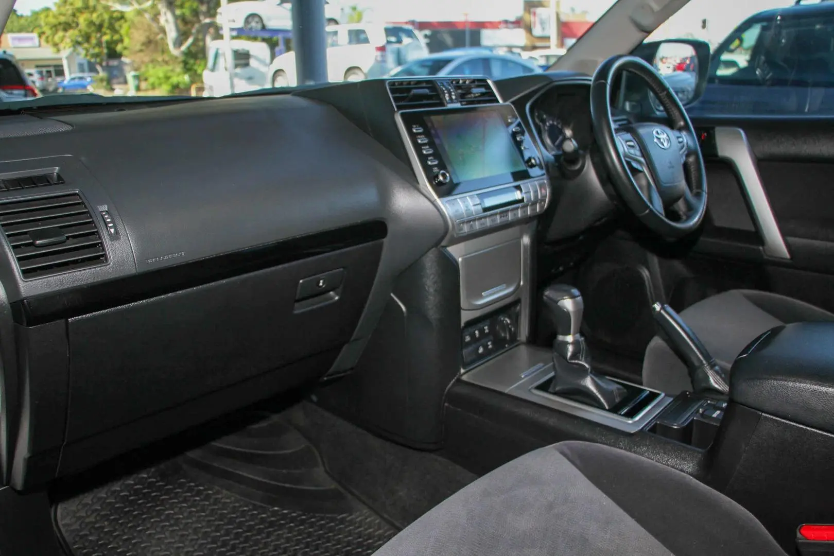 2023 Toyota Landcruiser Prado Gallery Image 9