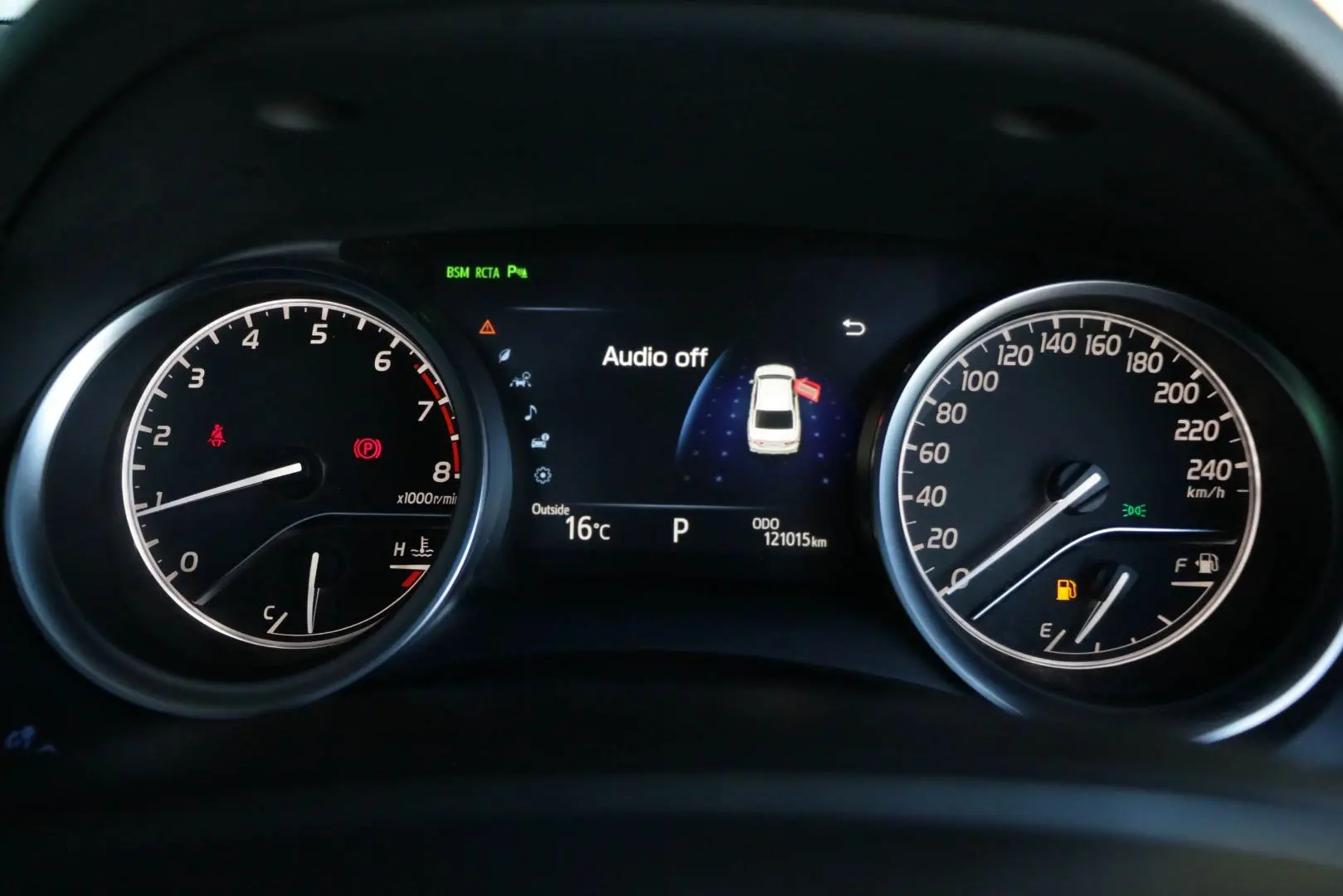 2019 Toyota Camry Gallery Image 12