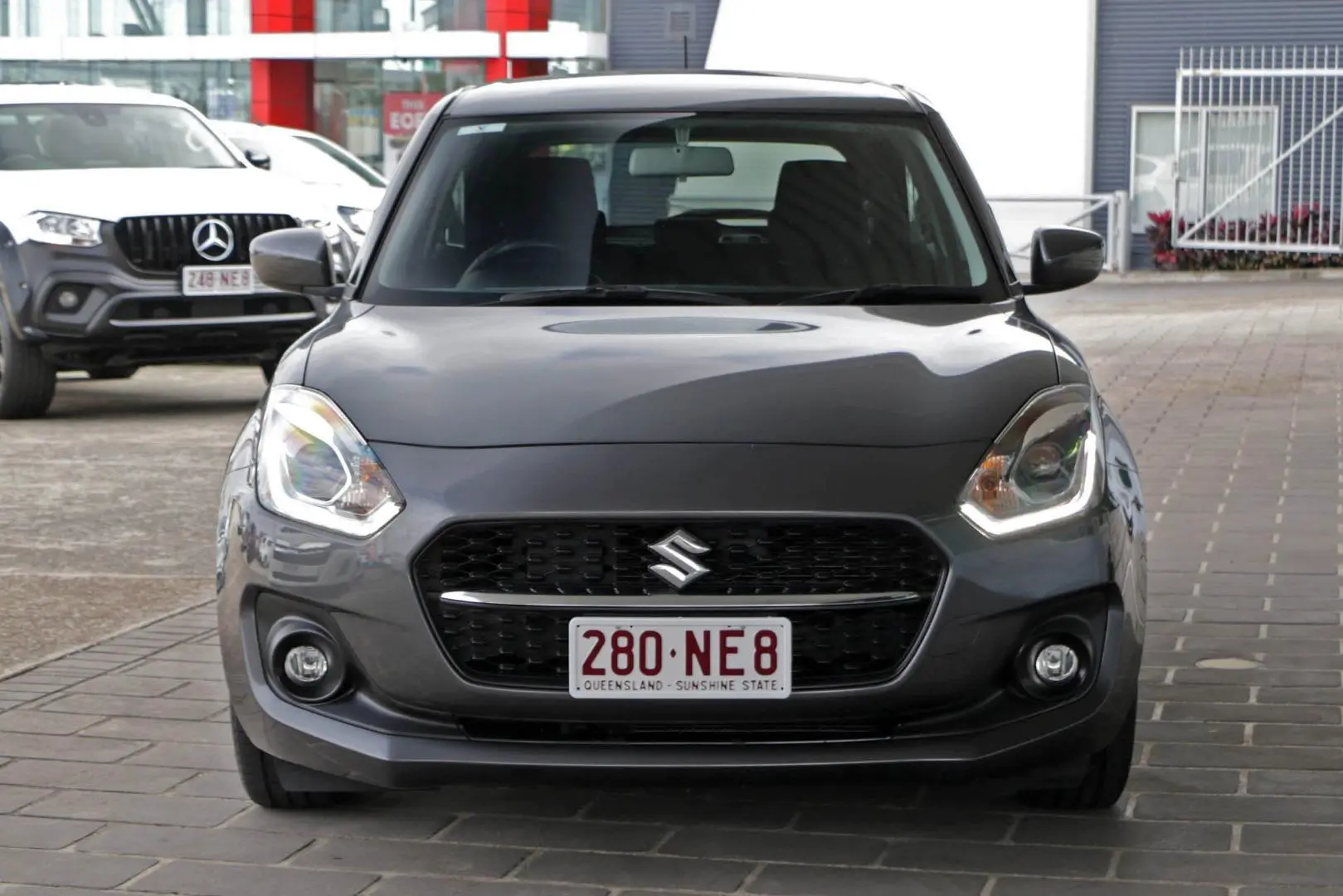 2022 Suzuki Swift Gallery Image 3
