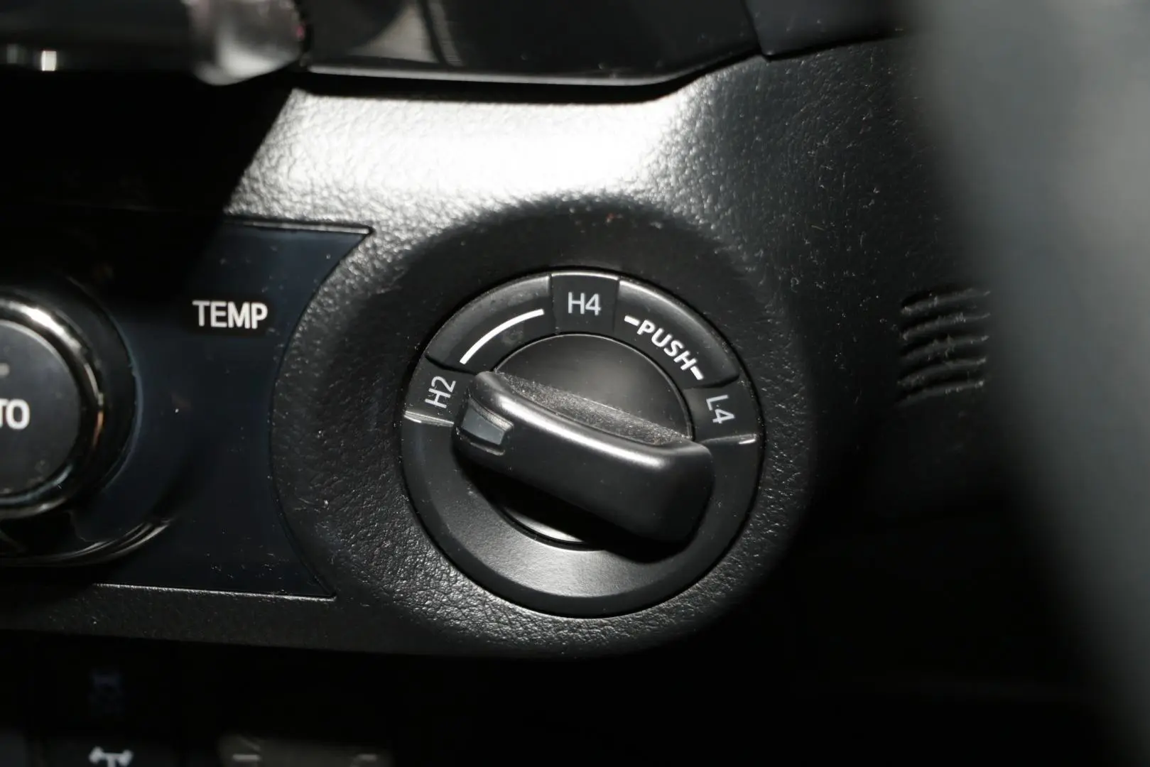 2021 Toyota Hilux Gallery Image 14