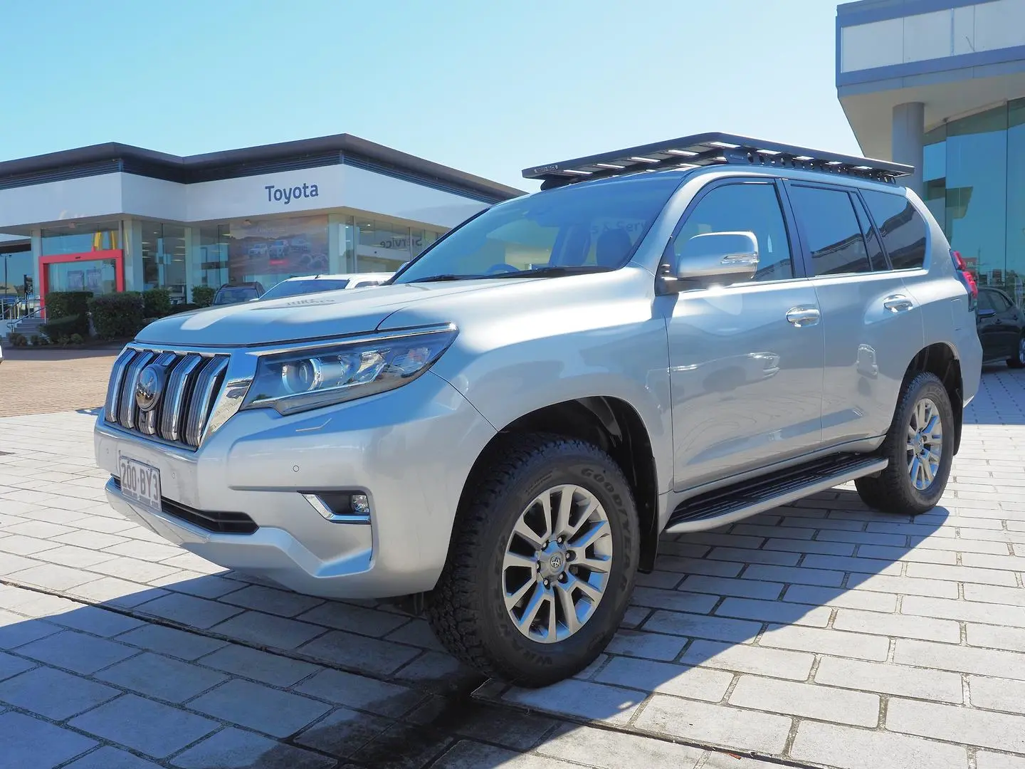 2021 Toyota Landcruiser Prado Gallery Image 10
