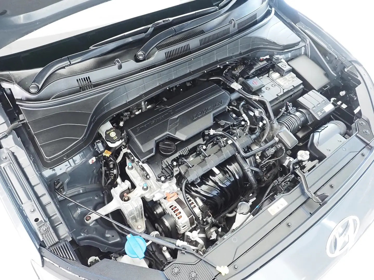 2022 Hyundai Kona Gallery Image 5