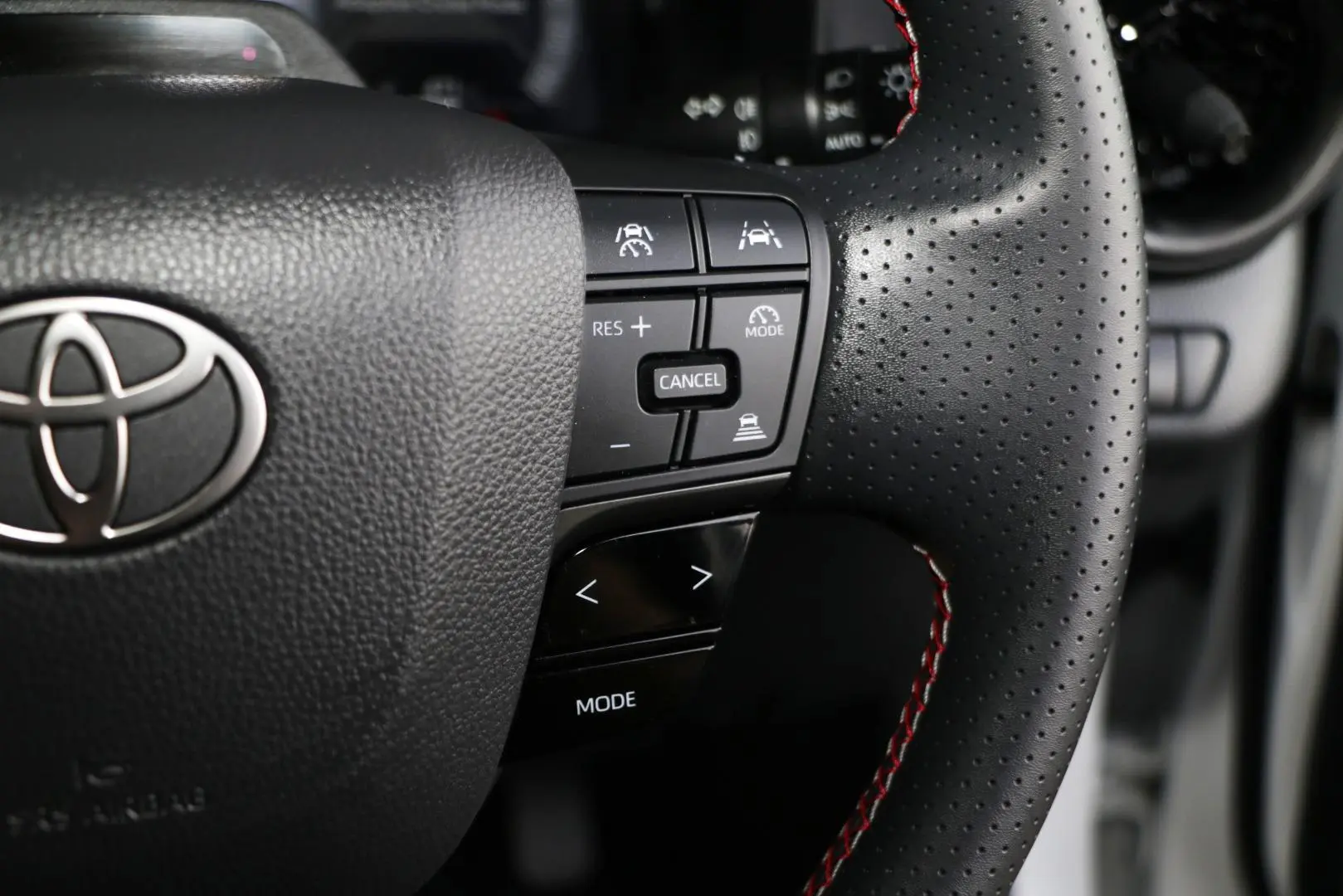 2024 Toyota C-HR Gallery Image 19