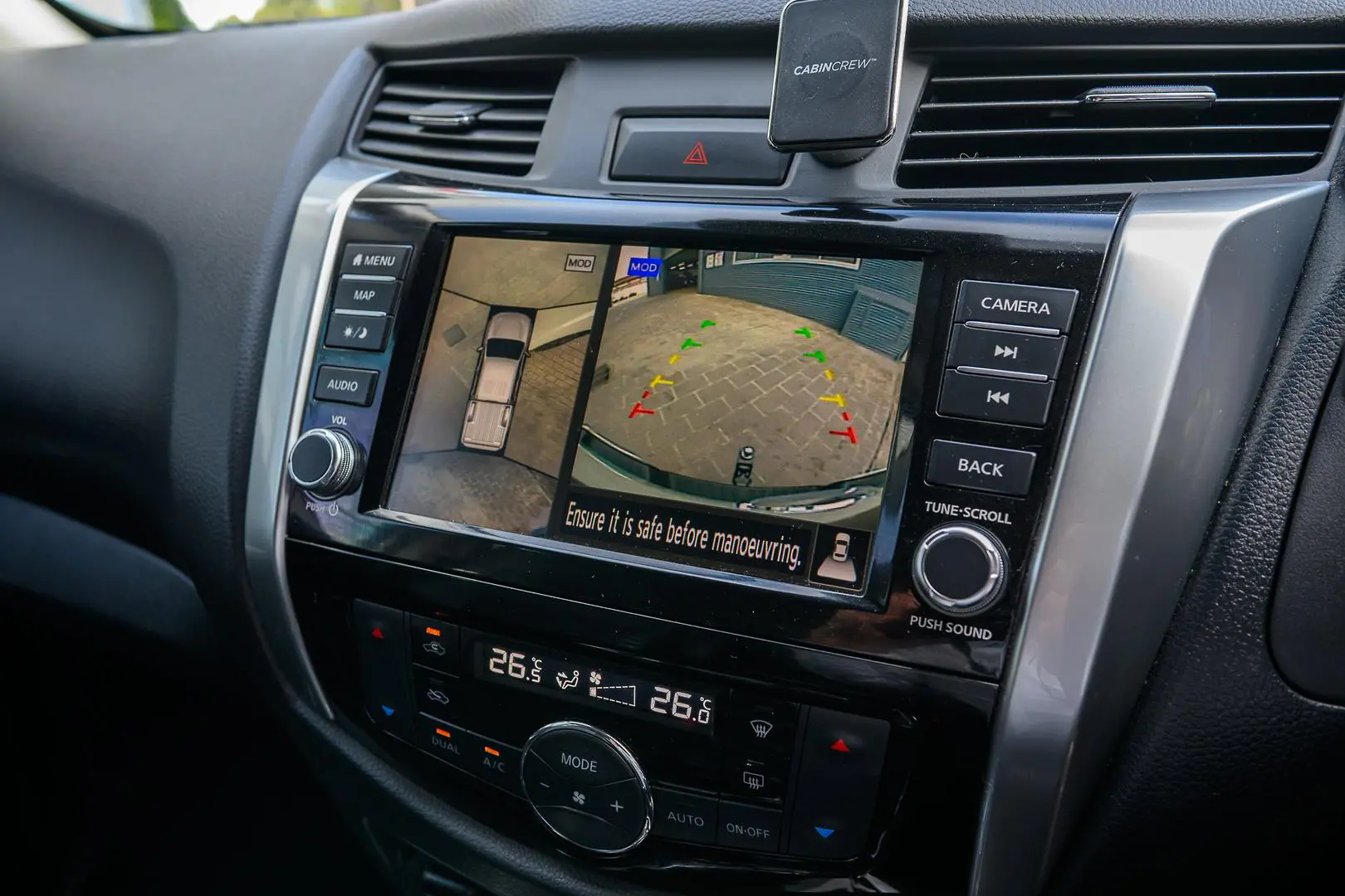 2022 Nissan Navara Gallery Image 19