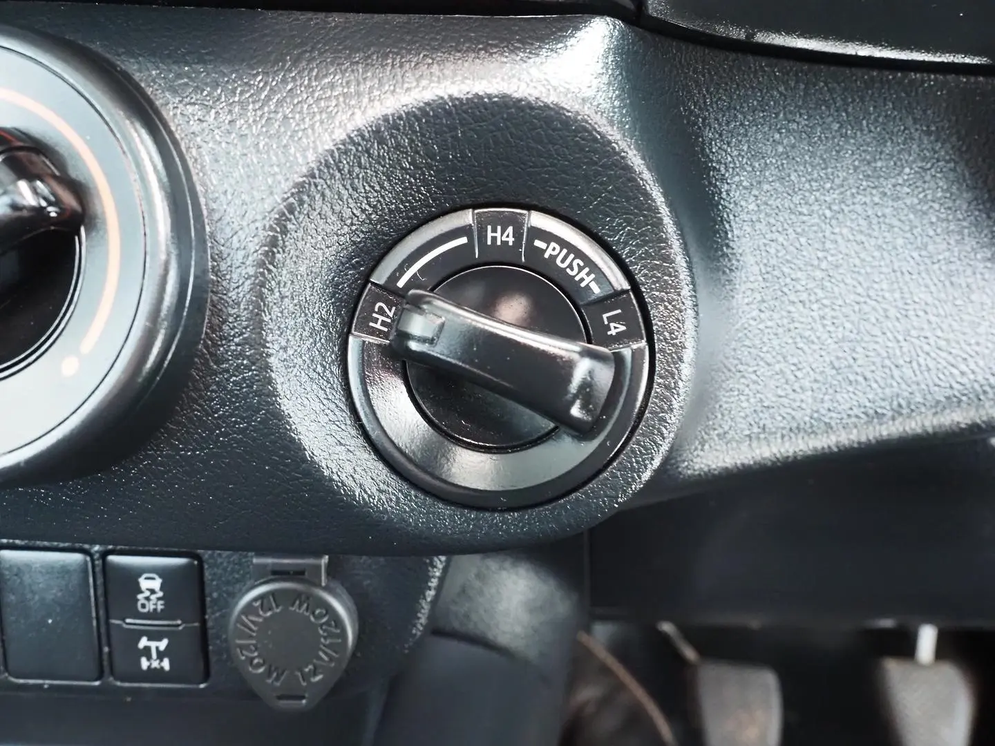 2021 Toyota Hilux Gallery Image 20