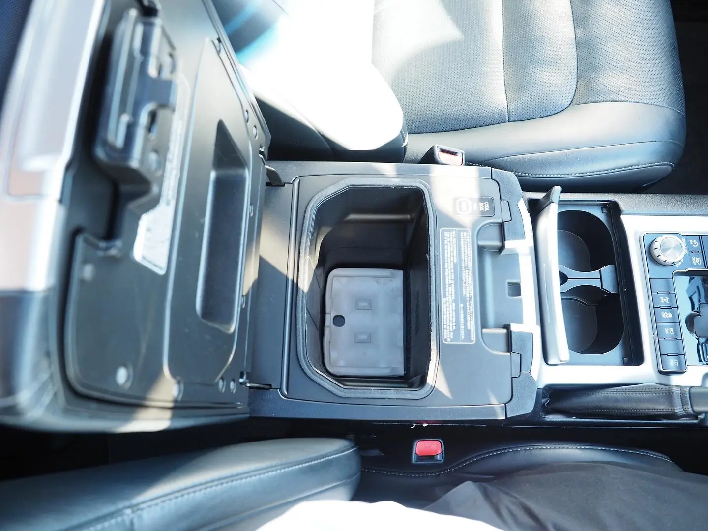 2019 Toyota Landcruiser Gallery Image 32