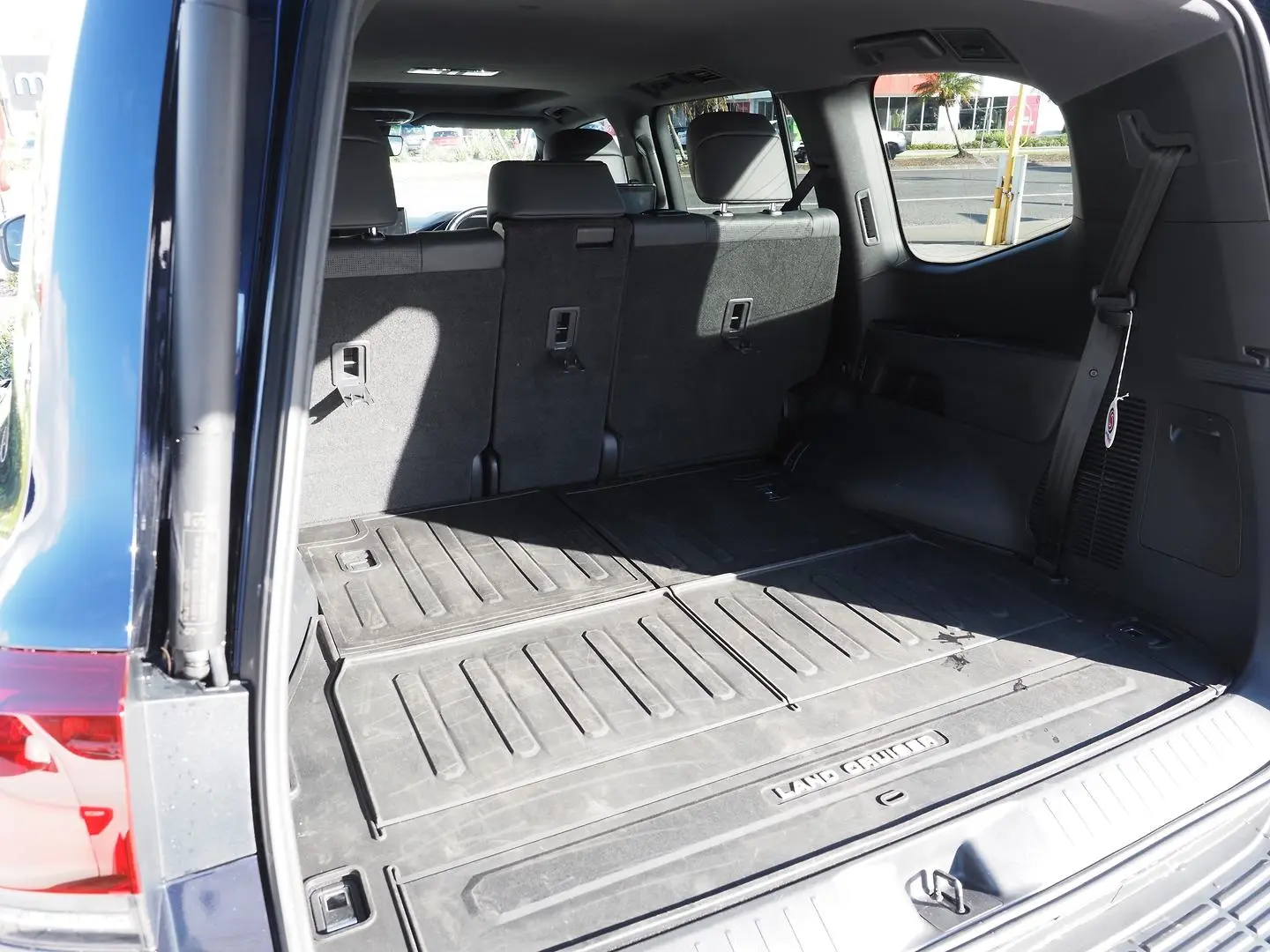 2023 Toyota Landcruiser Gallery Image 8