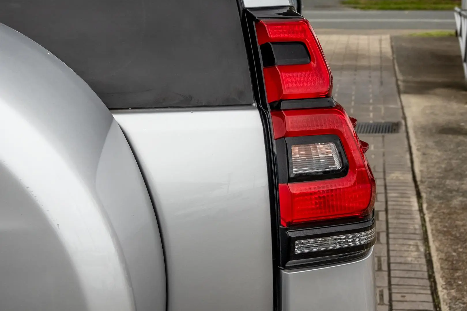 2020 Toyota Landcruiser Prado Gallery Image 22