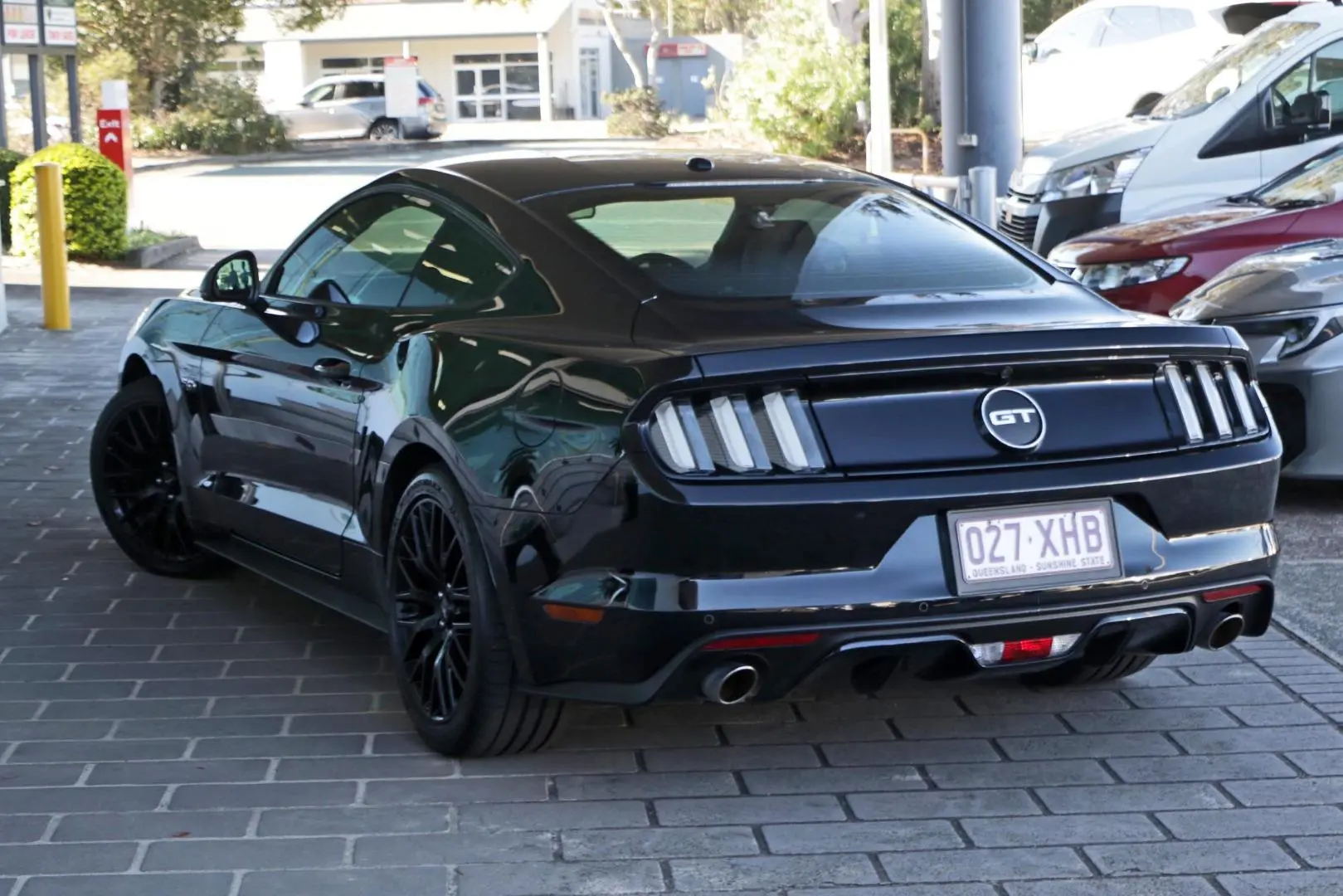 2017 Ford Mustang Gallery Image 2