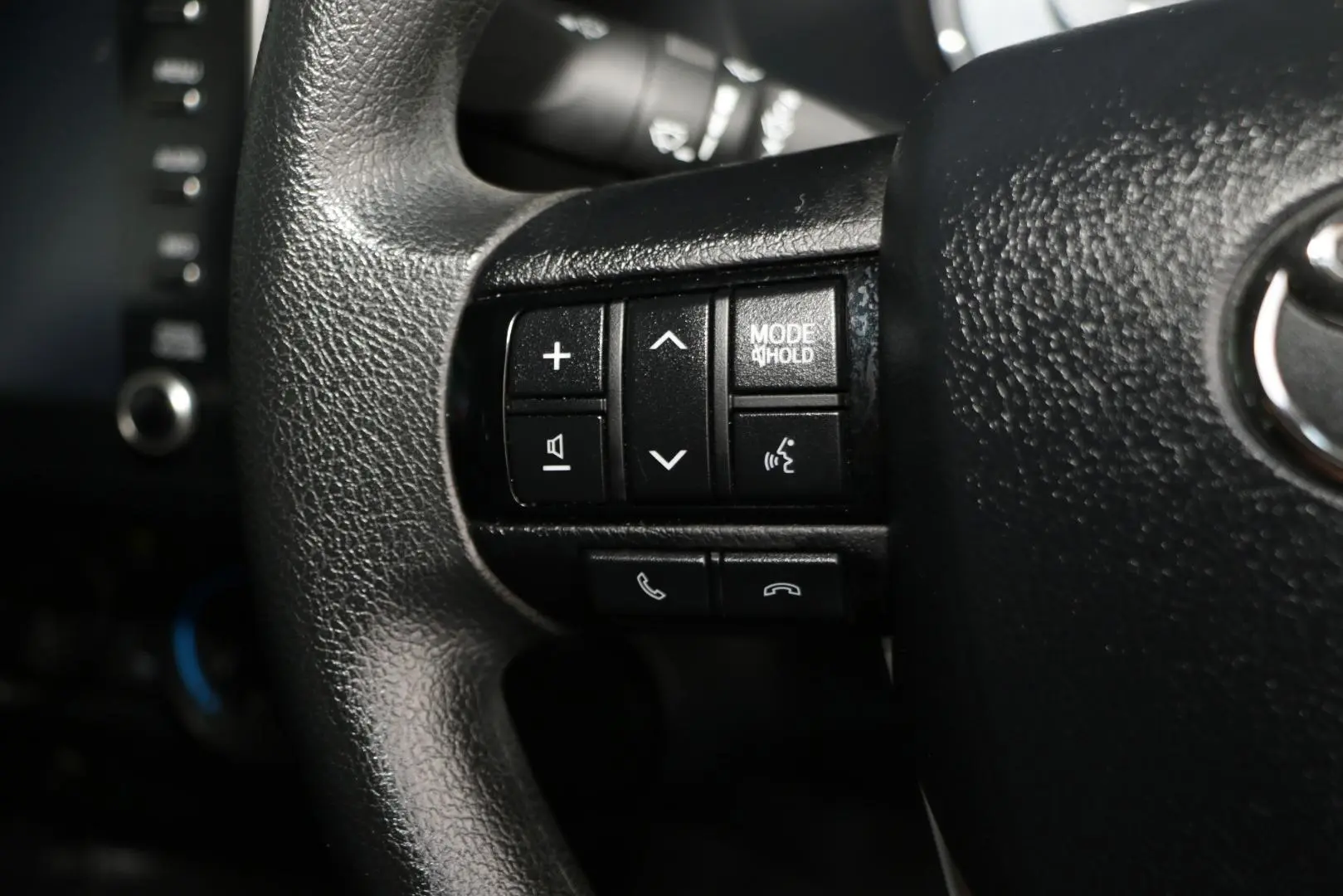 2021 Toyota Hilux Gallery Image 15