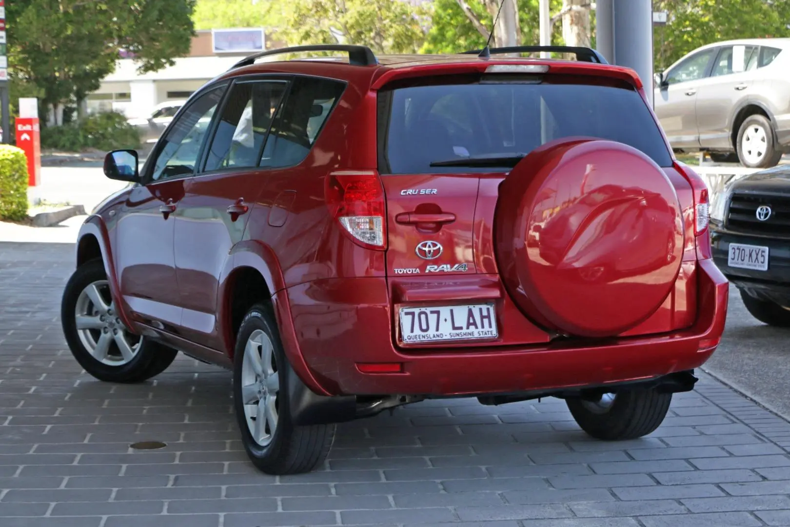 2008 Toyota RAV4 Image 2