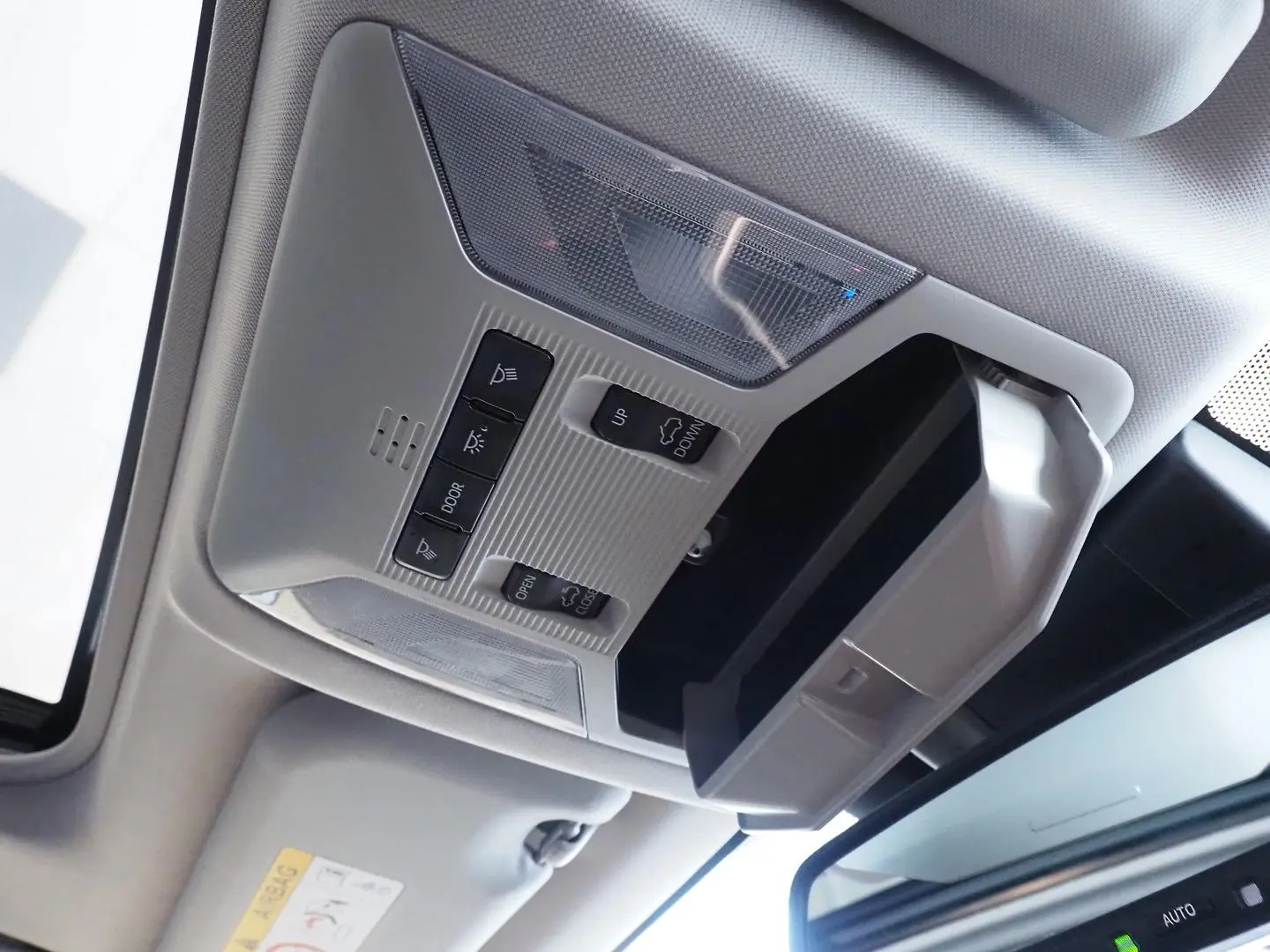 2021 Toyota RAV4 Gallery Image 35