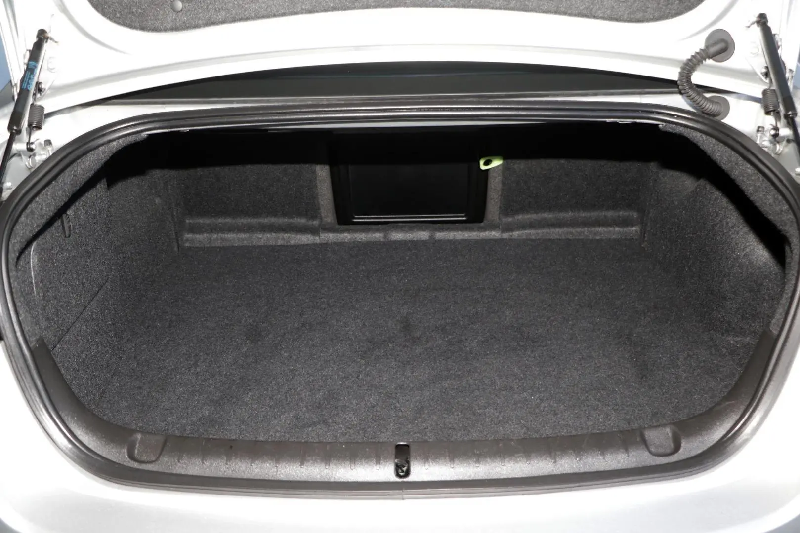 2017 Holden Commodore Gallery Image 22
