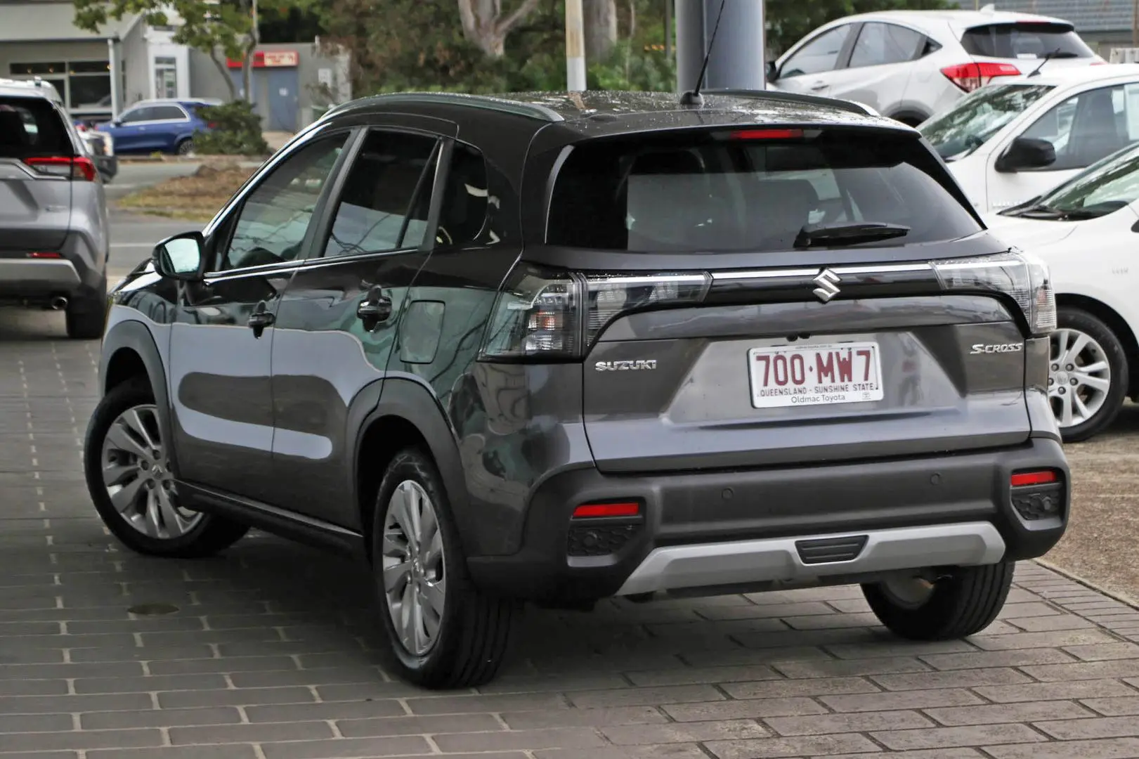 2023 Suzuki S-Cross Gallery Image 2