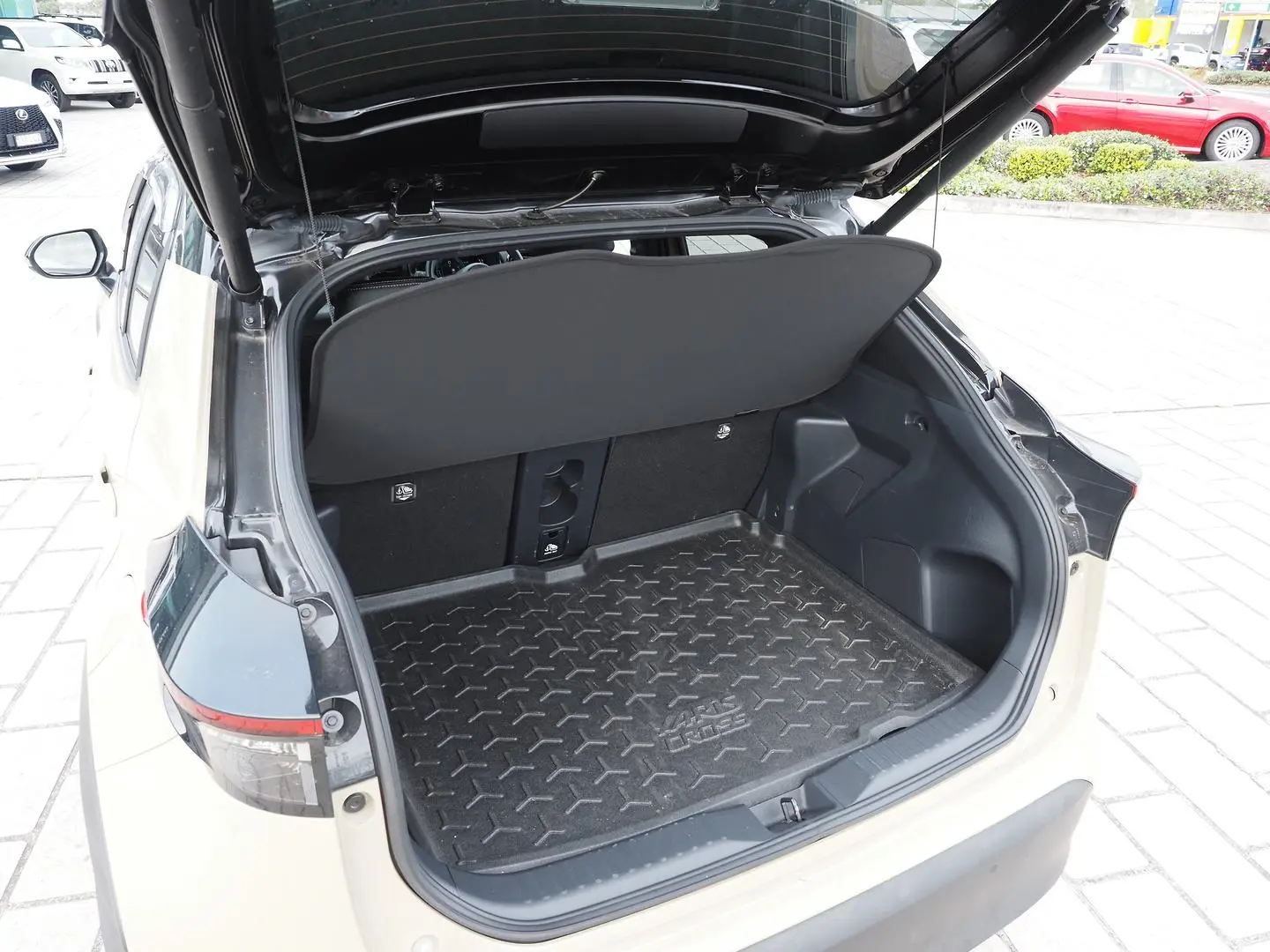 2024 Toyota Yaris Cross Gallery Image 7