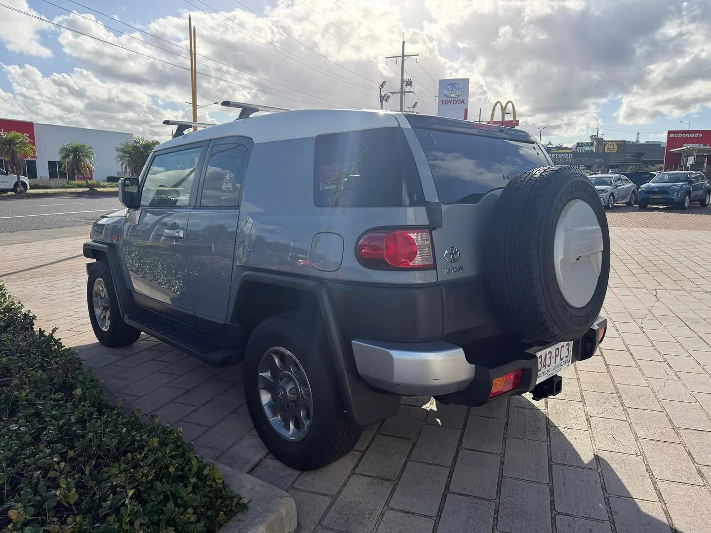 2013 Toyota FJ Cruiser Gallery Image 7
