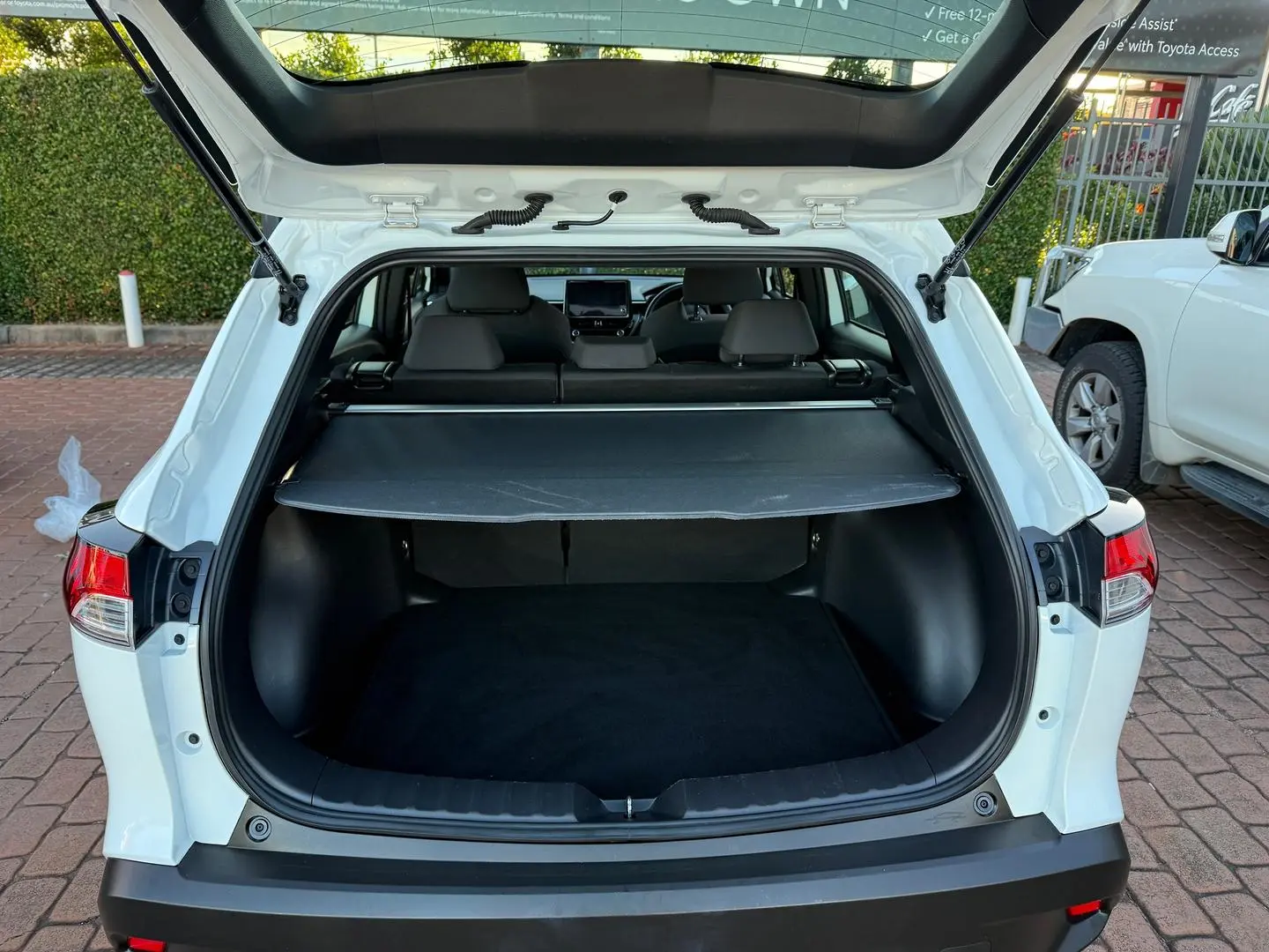 2023 Toyota Corolla Cross Gallery Image 11
