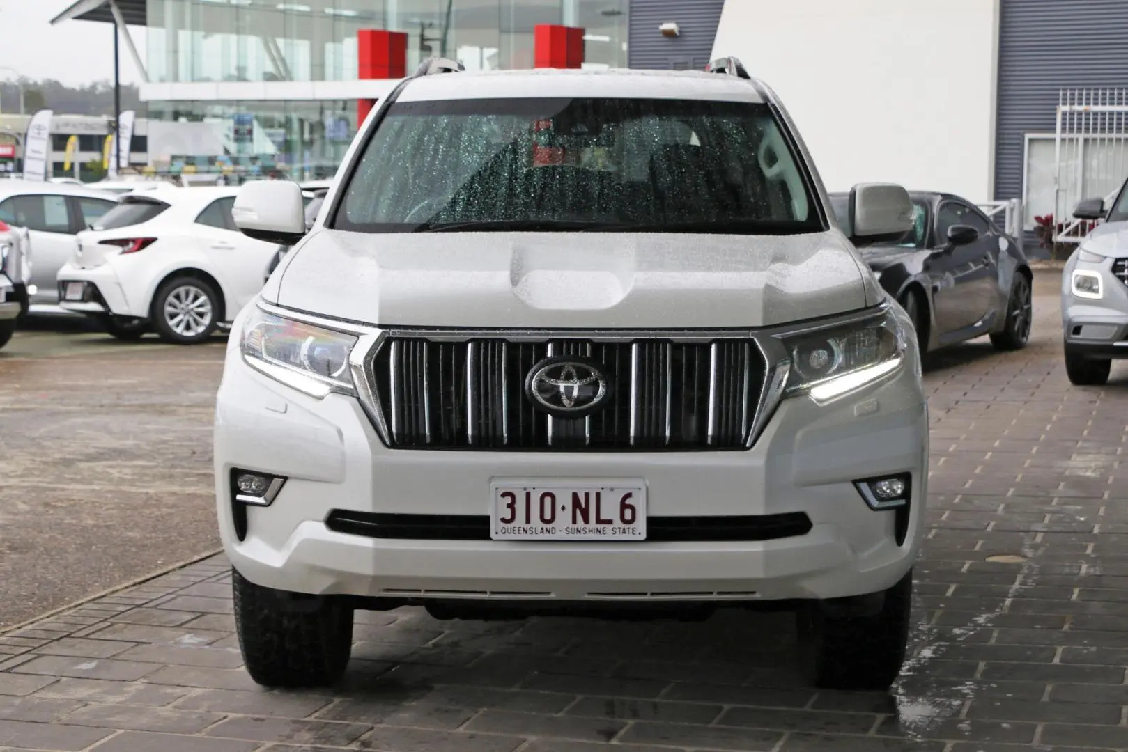2023 Toyota Landcruiser Prado Gallery Image 3