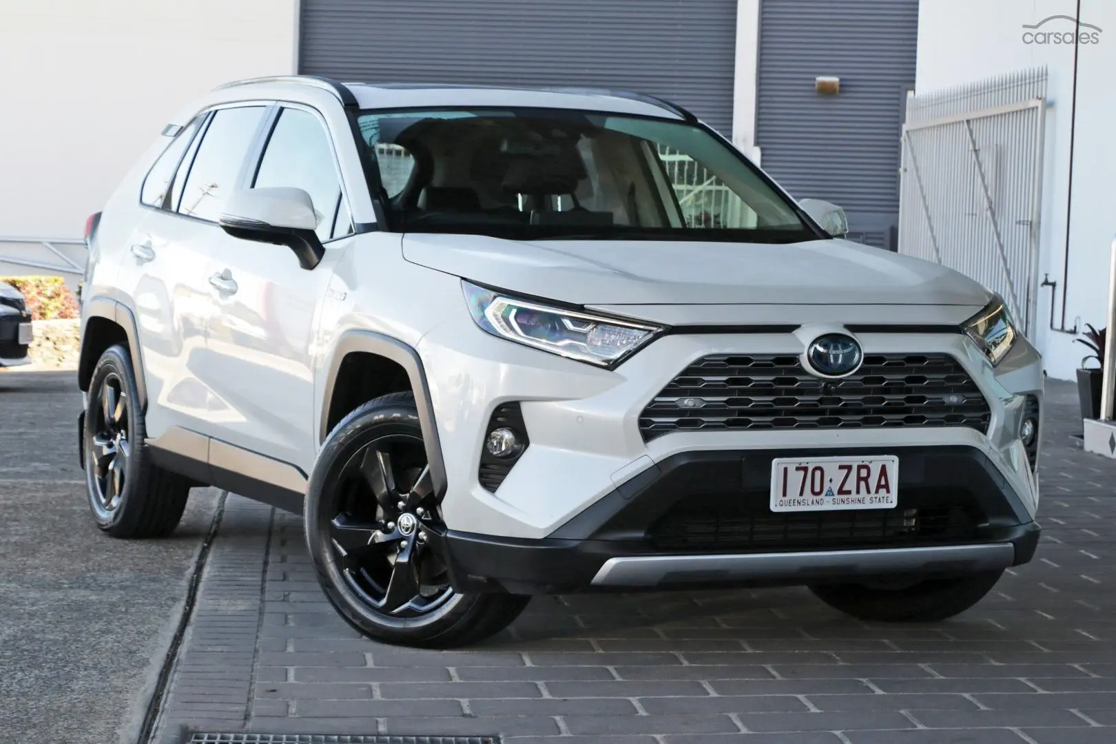 2020 Toyota RAV4 Image 3