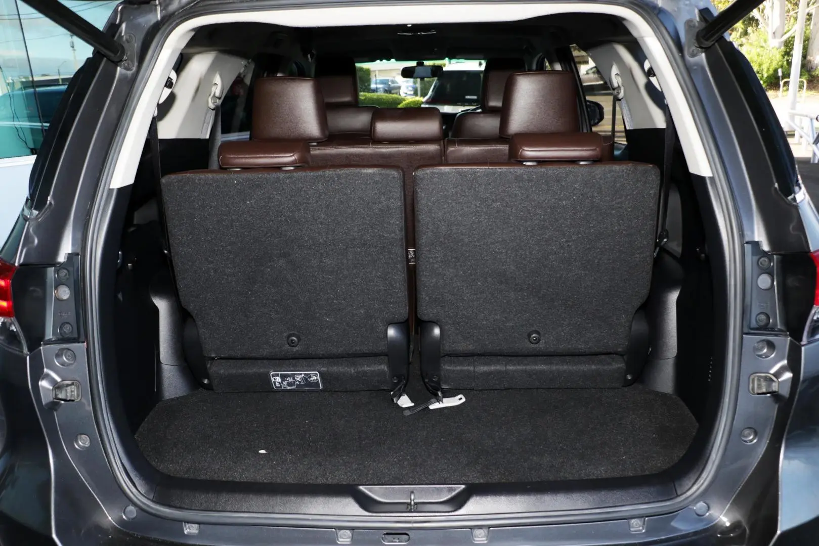 2018 Toyota Fortuner Gallery Image 22