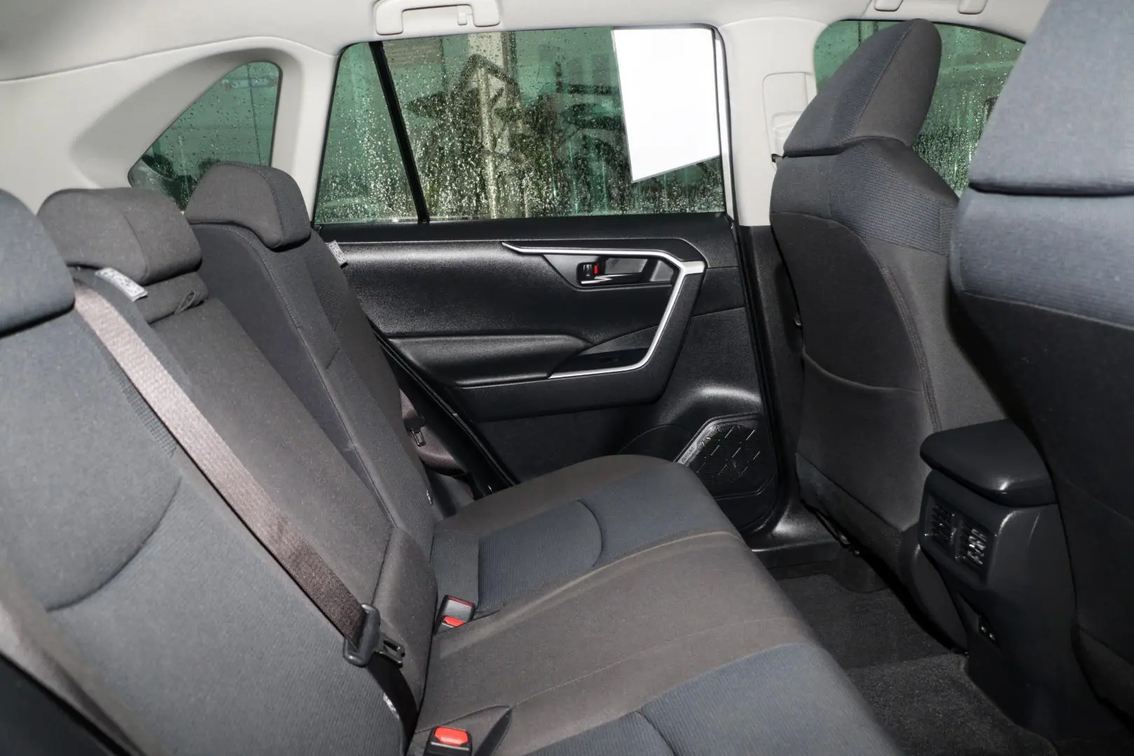 2024 Toyota RAV4 Gallery Image 10