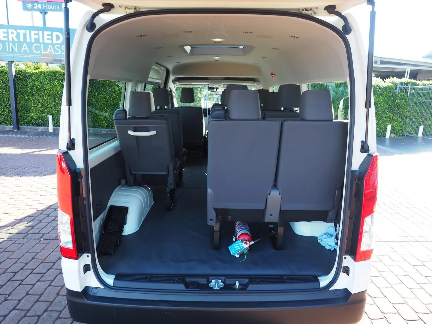 2021 Toyota Hiace Gallery Image 15