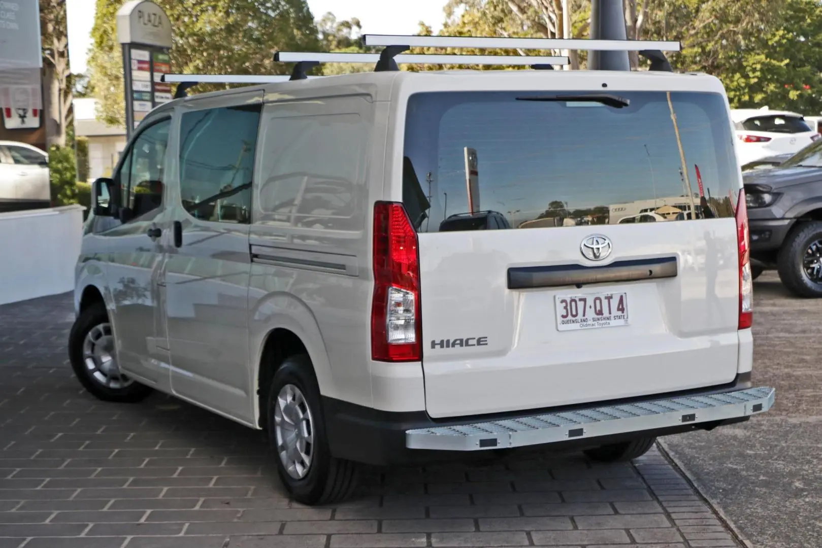 2021 Toyota Hiace Gallery Image 2