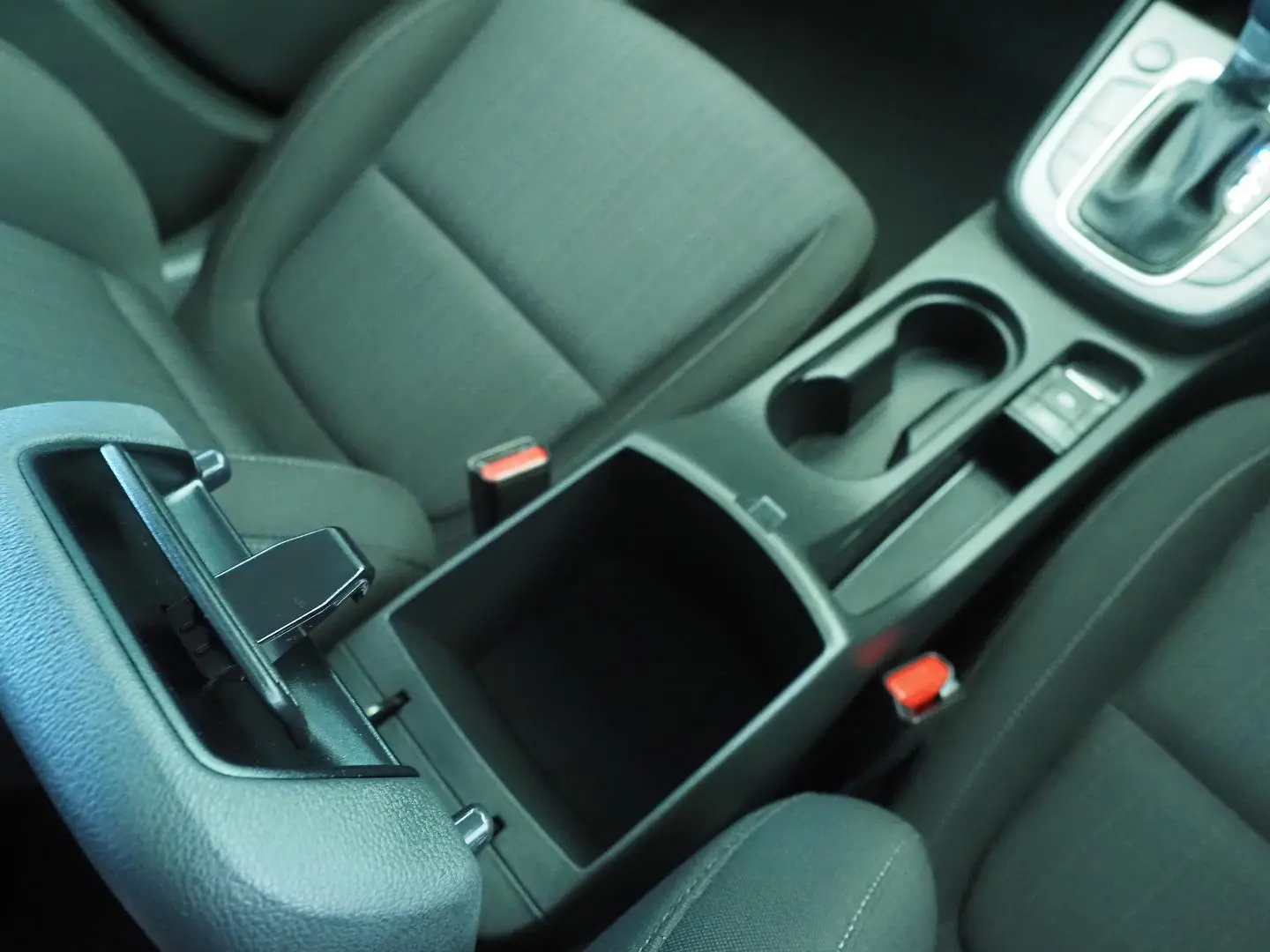 2022 Hyundai Kona Gallery Image 15