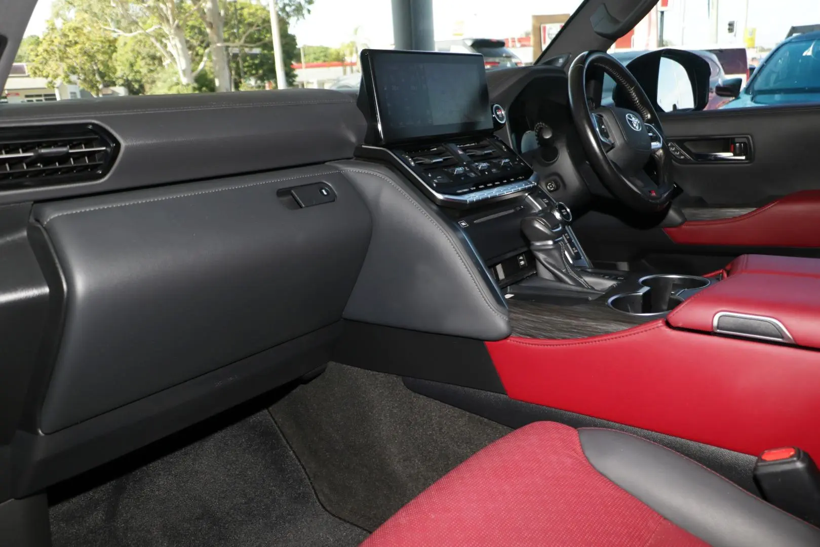 2023 Toyota Landcruiser Gallery Image 8