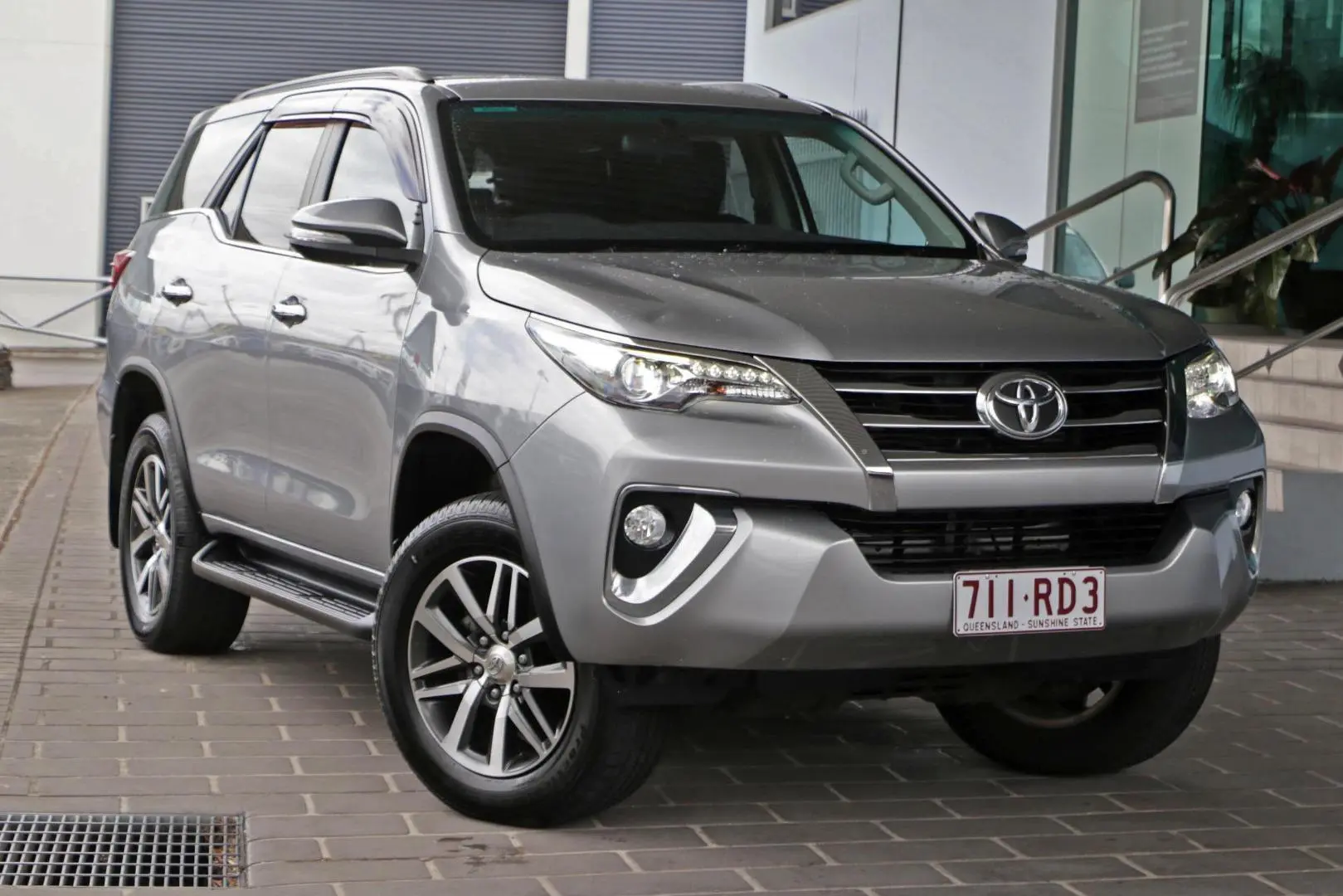 2015 Toyota Fortuner Image