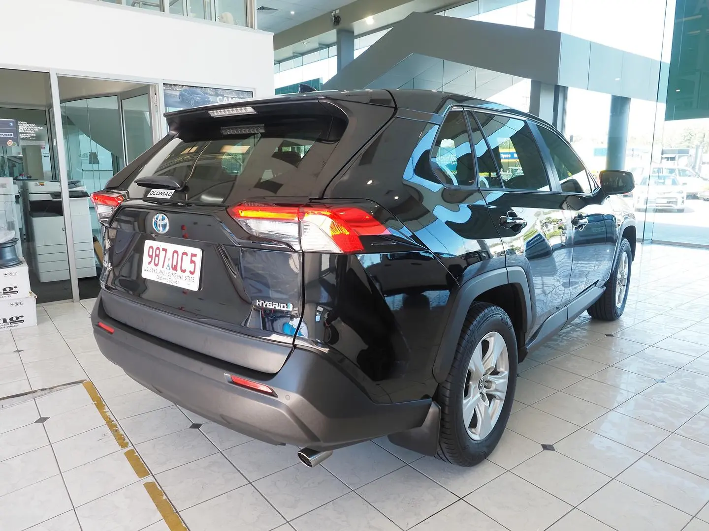 2020 Toyota RAV4 Gallery Image 8
