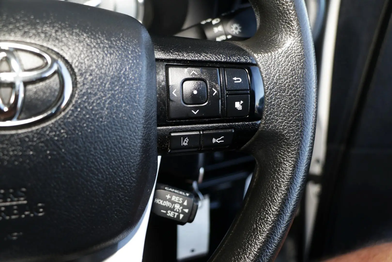 2023 Toyota Hilux Gallery Image 15