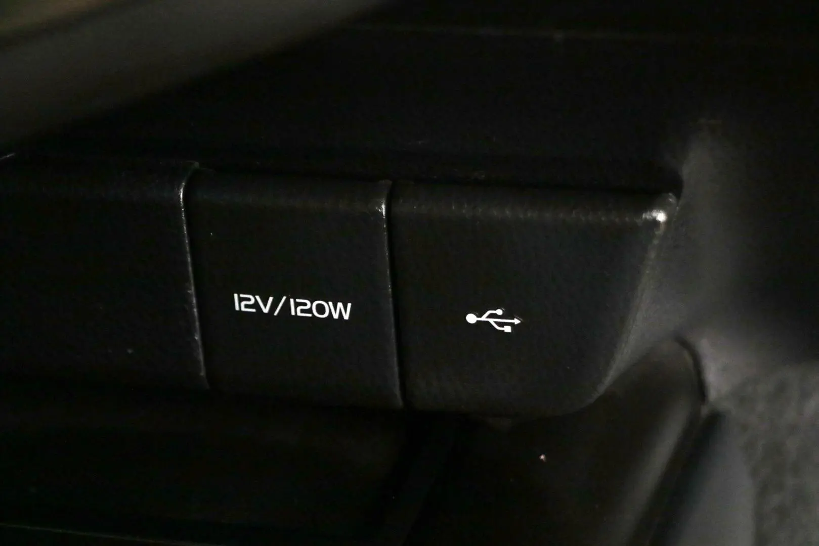 2021 Toyota Camry Gallery Image 17