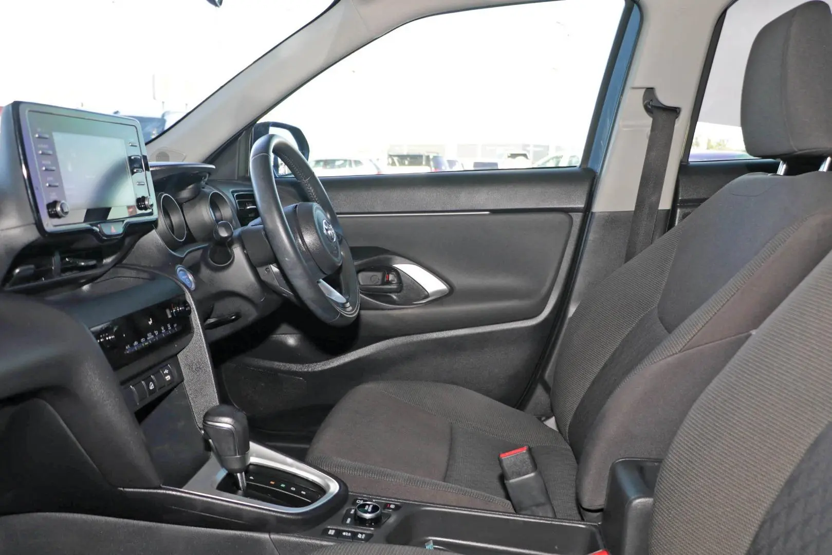 2021 Toyota Yaris Cross Gallery Image 10