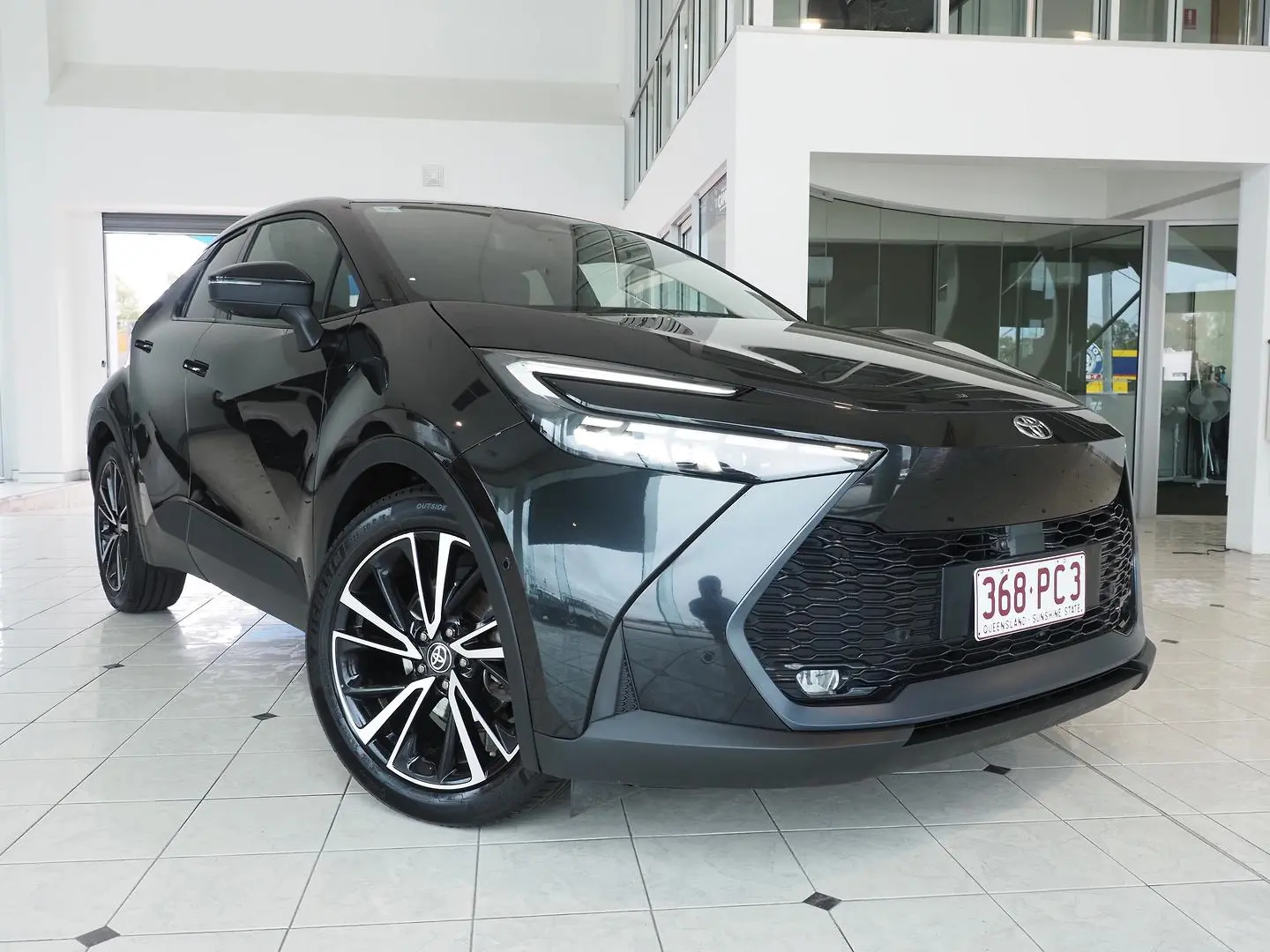 2024 Toyota C-HR Gallery Image 1