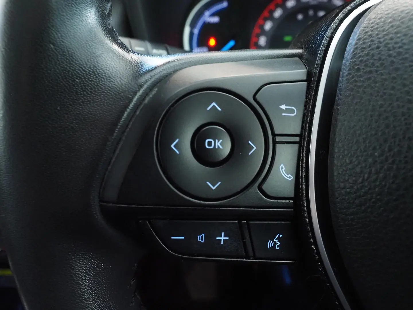 2021 Toyota RAV4 Gallery Image 26