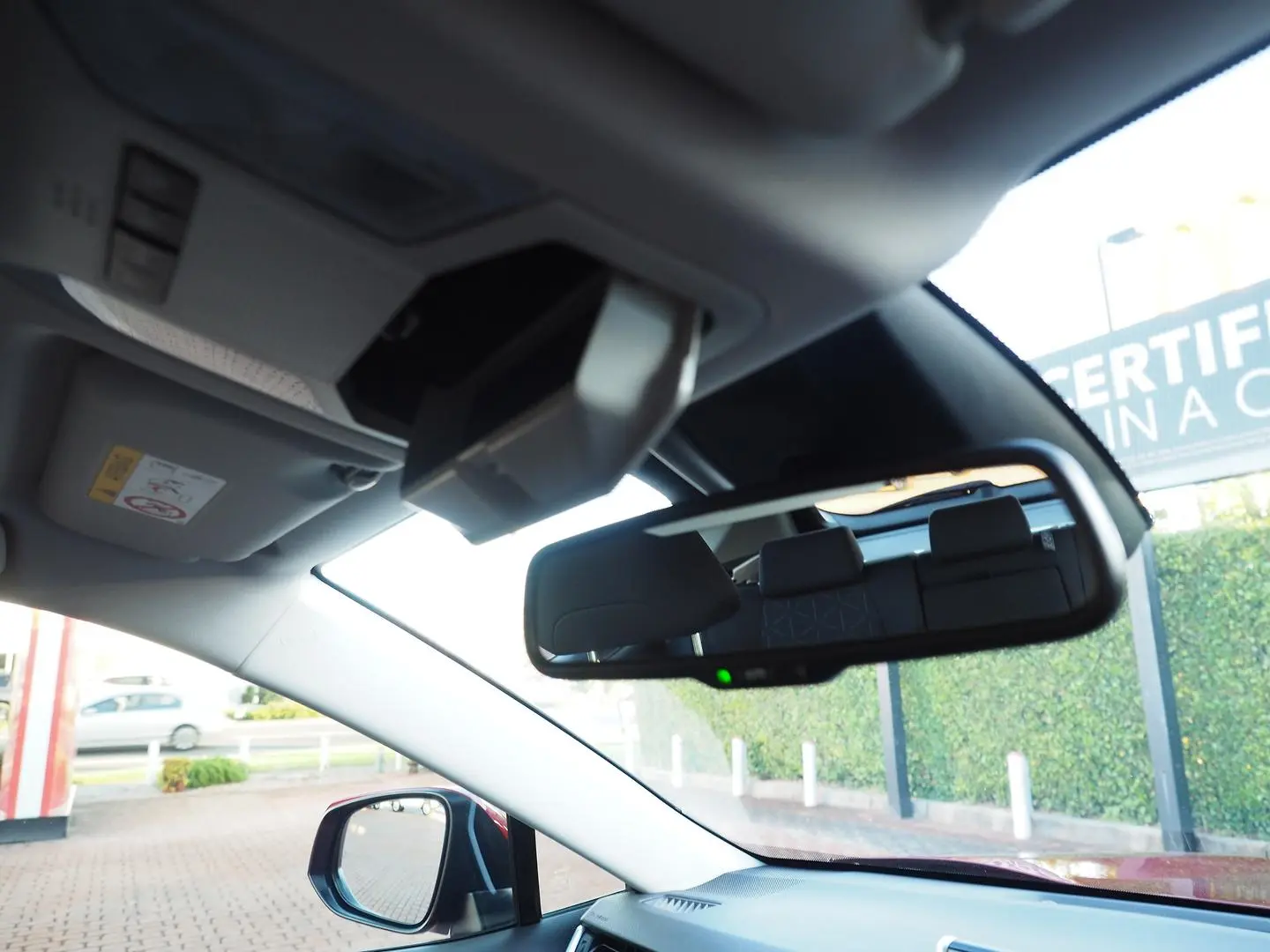 2021 Toyota RAV4 Gallery Image 32