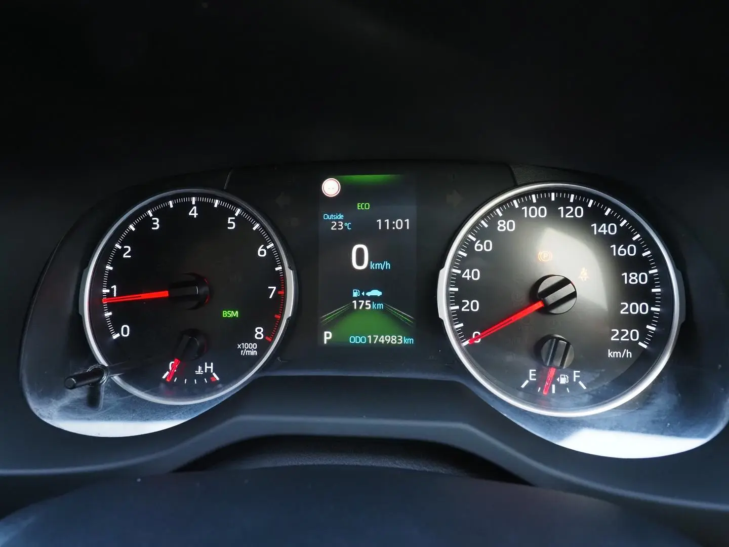 2019 Toyota RAV4 Gallery Image 21