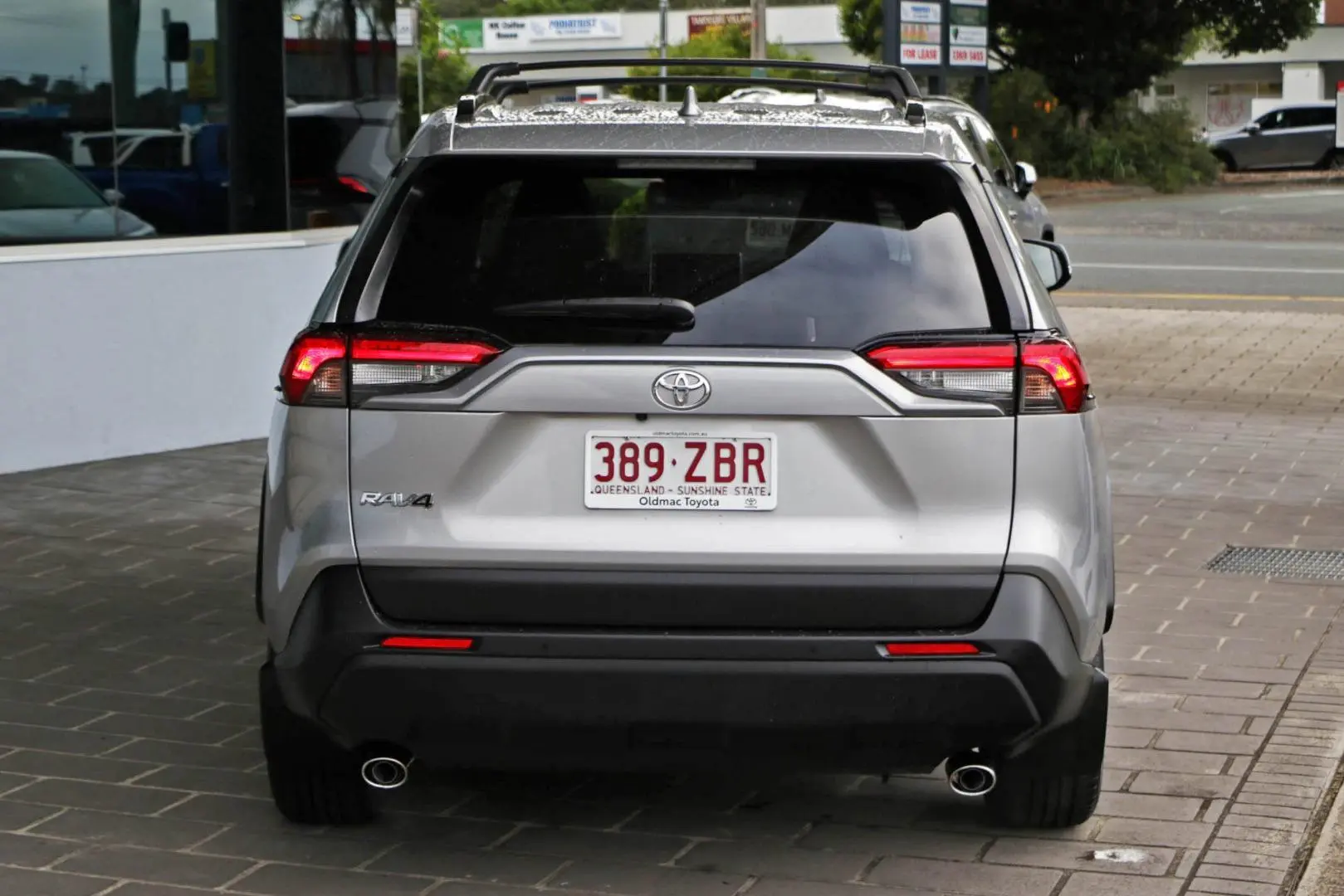 2019 Toyota RAV4 Gallery Image 4