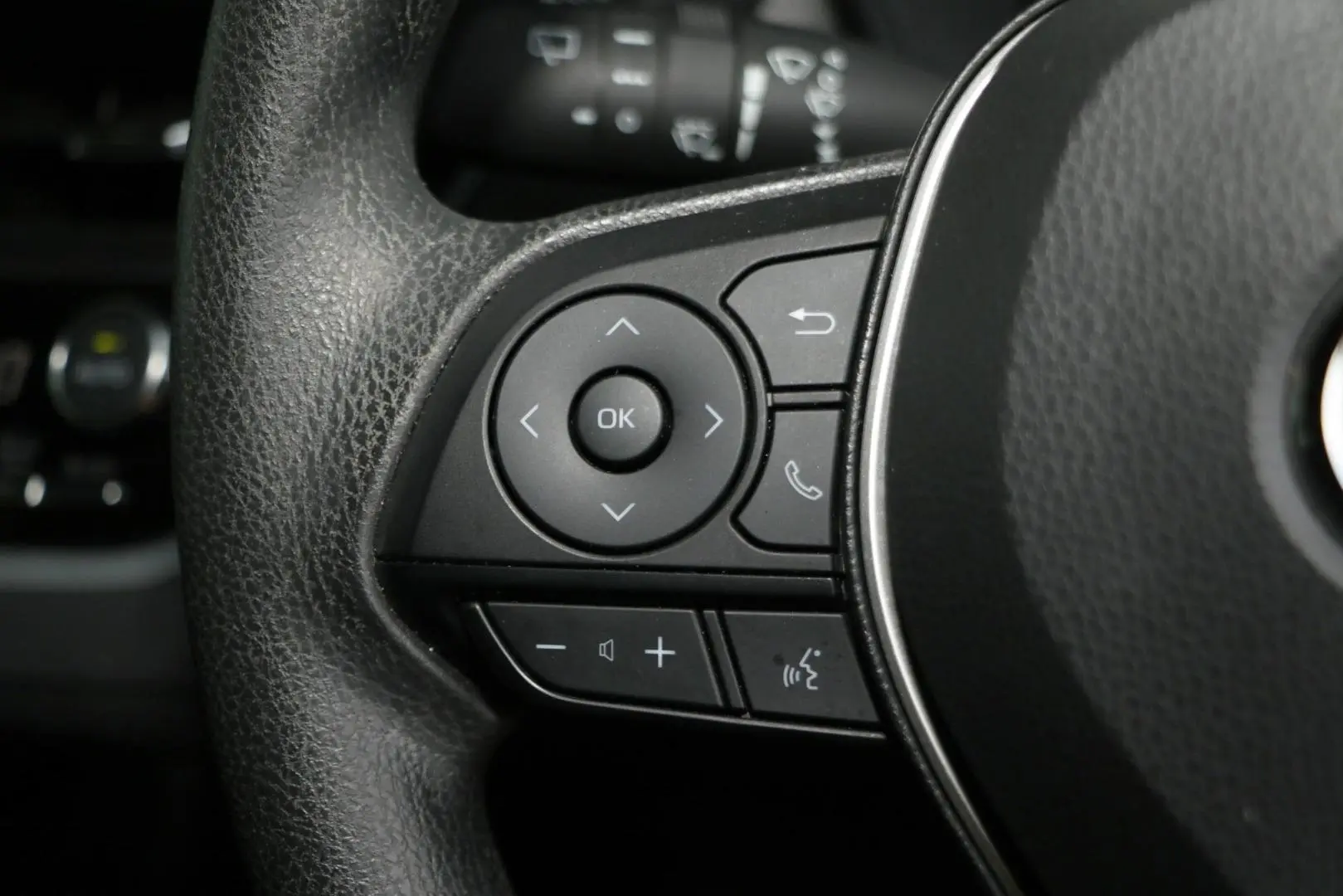 2025 Toyota Corolla Gallery Image 16